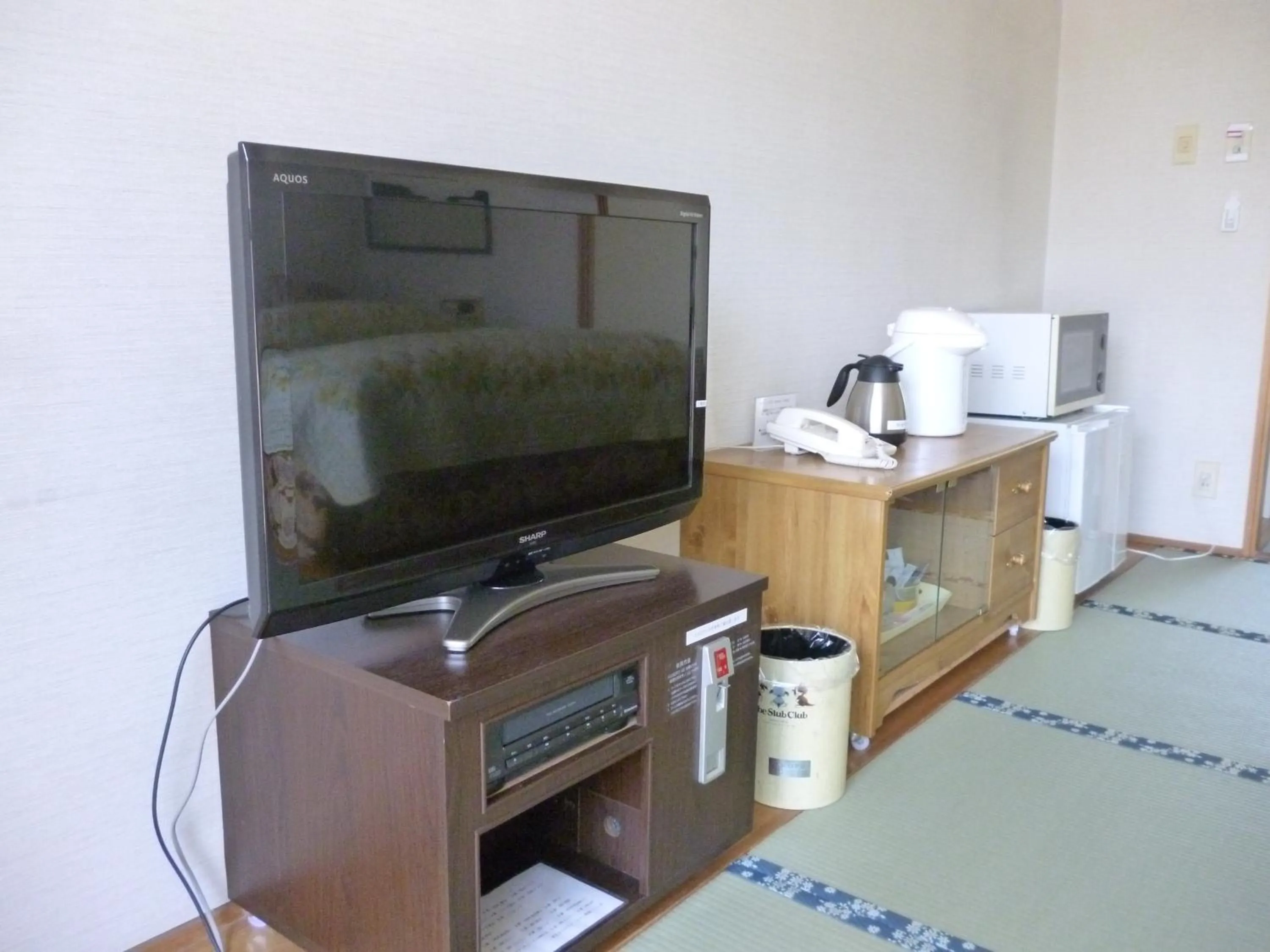TV and multimedia in Sudomari Hotel Roman Tsutsuji