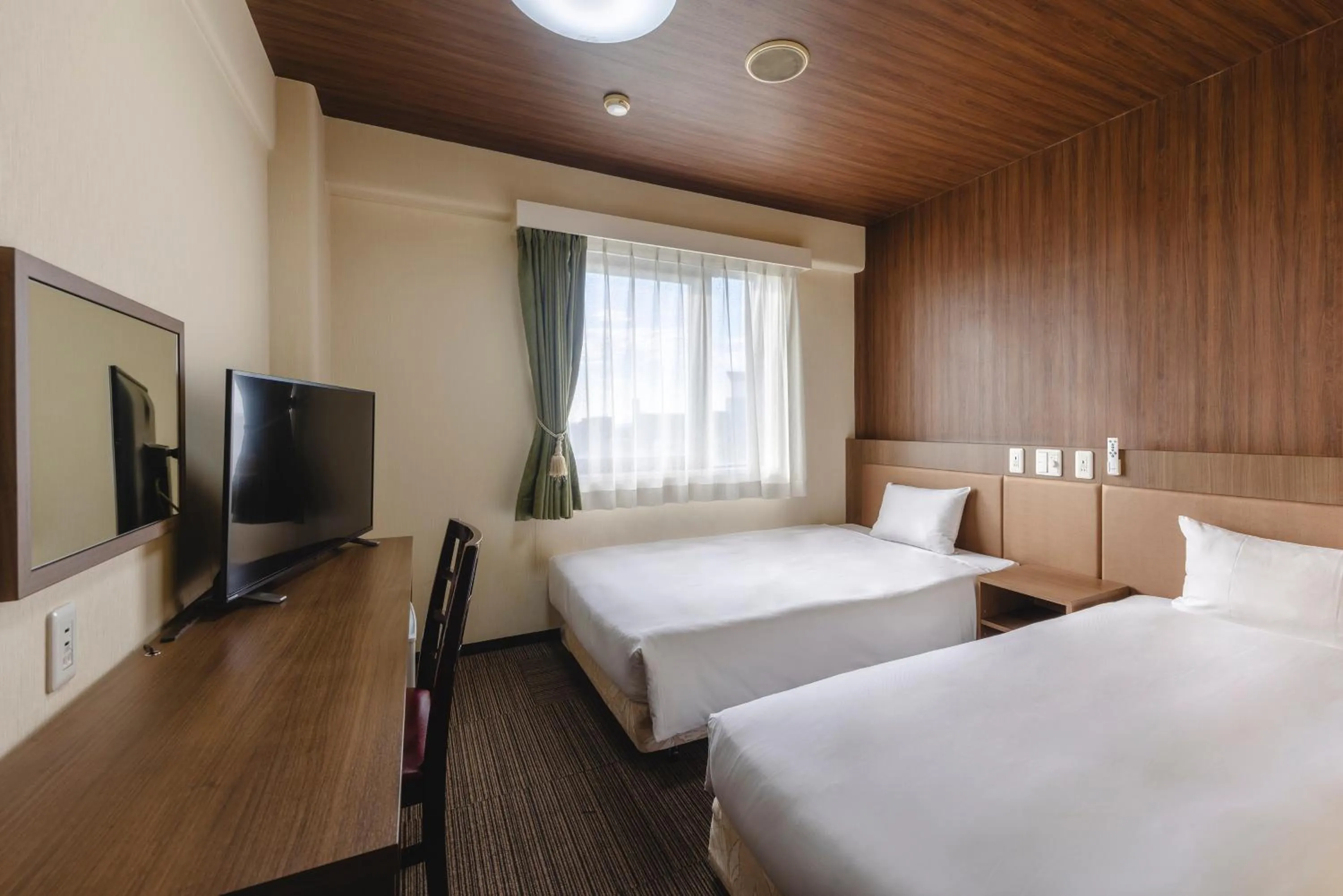 Photo of the whole room, Bed in KOKO STAY Sagamihara - formerly Hotel Wing International Sagamihara