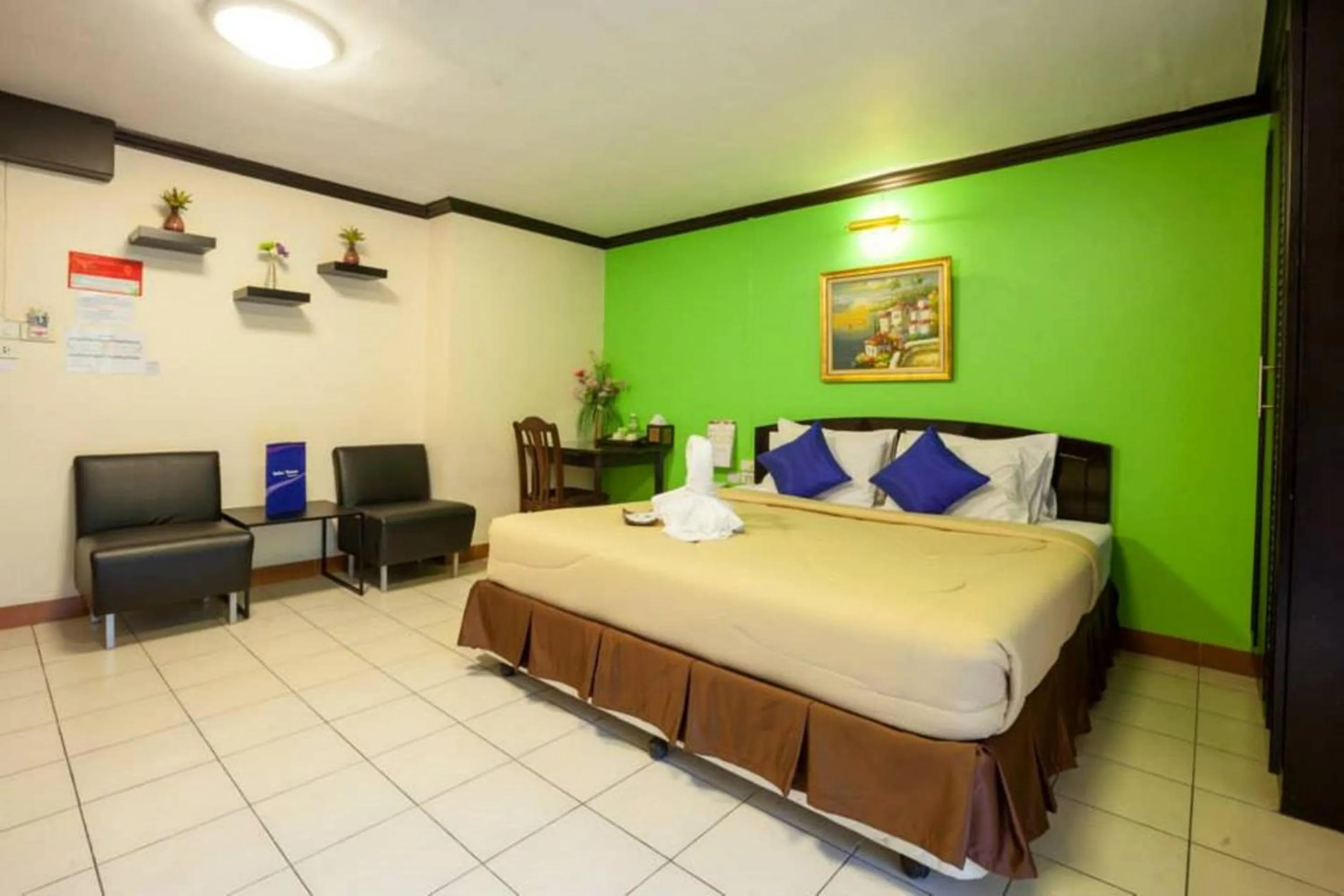 Photo of the whole room in Grand Mandarin Residence