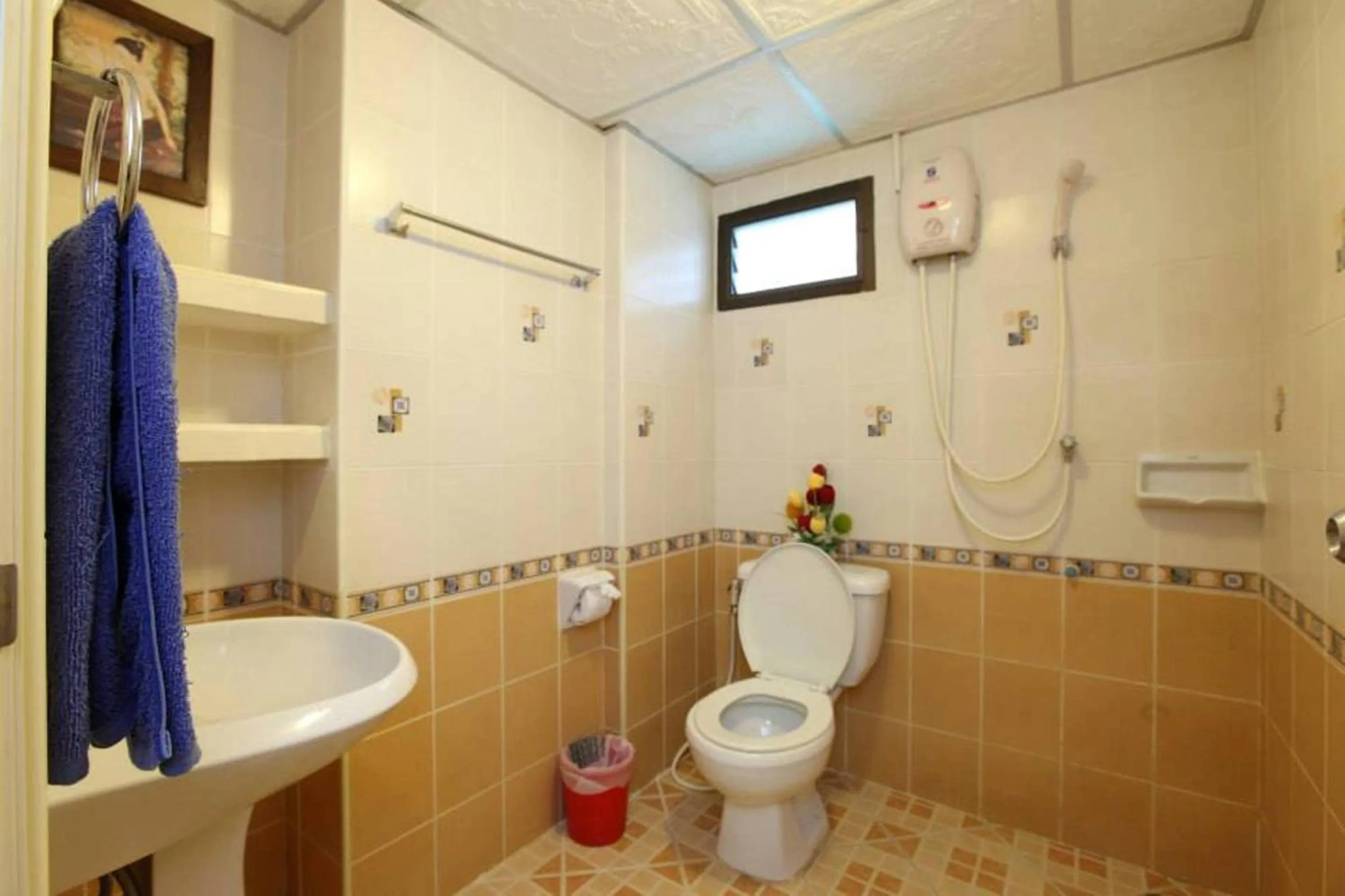 Bathroom in Grand Mandarin Residence