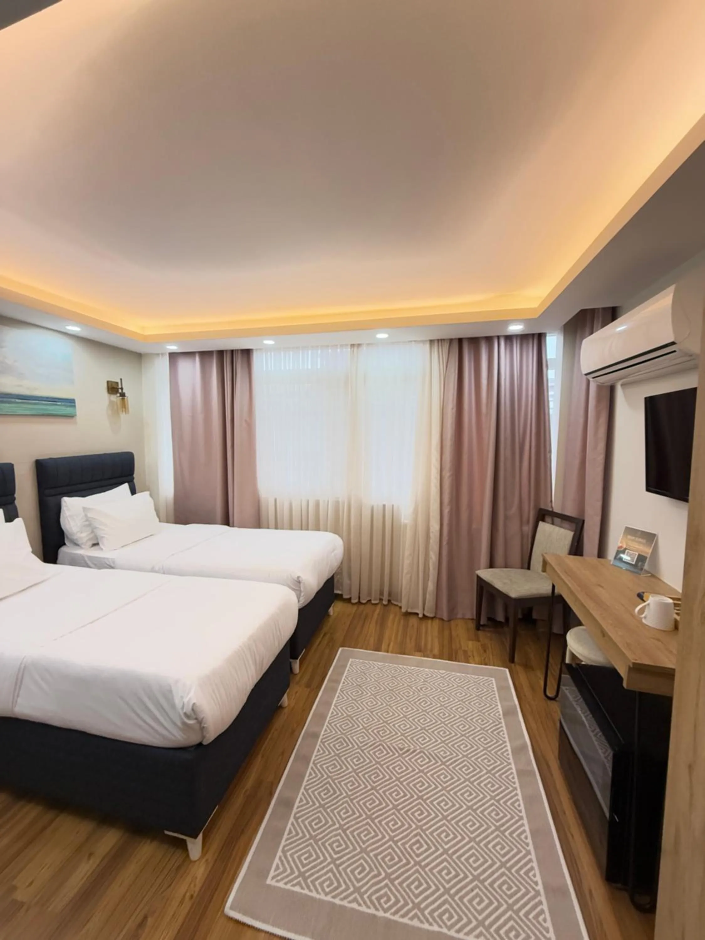 Photo of the whole room, Bed in PALMERA OLD CITY