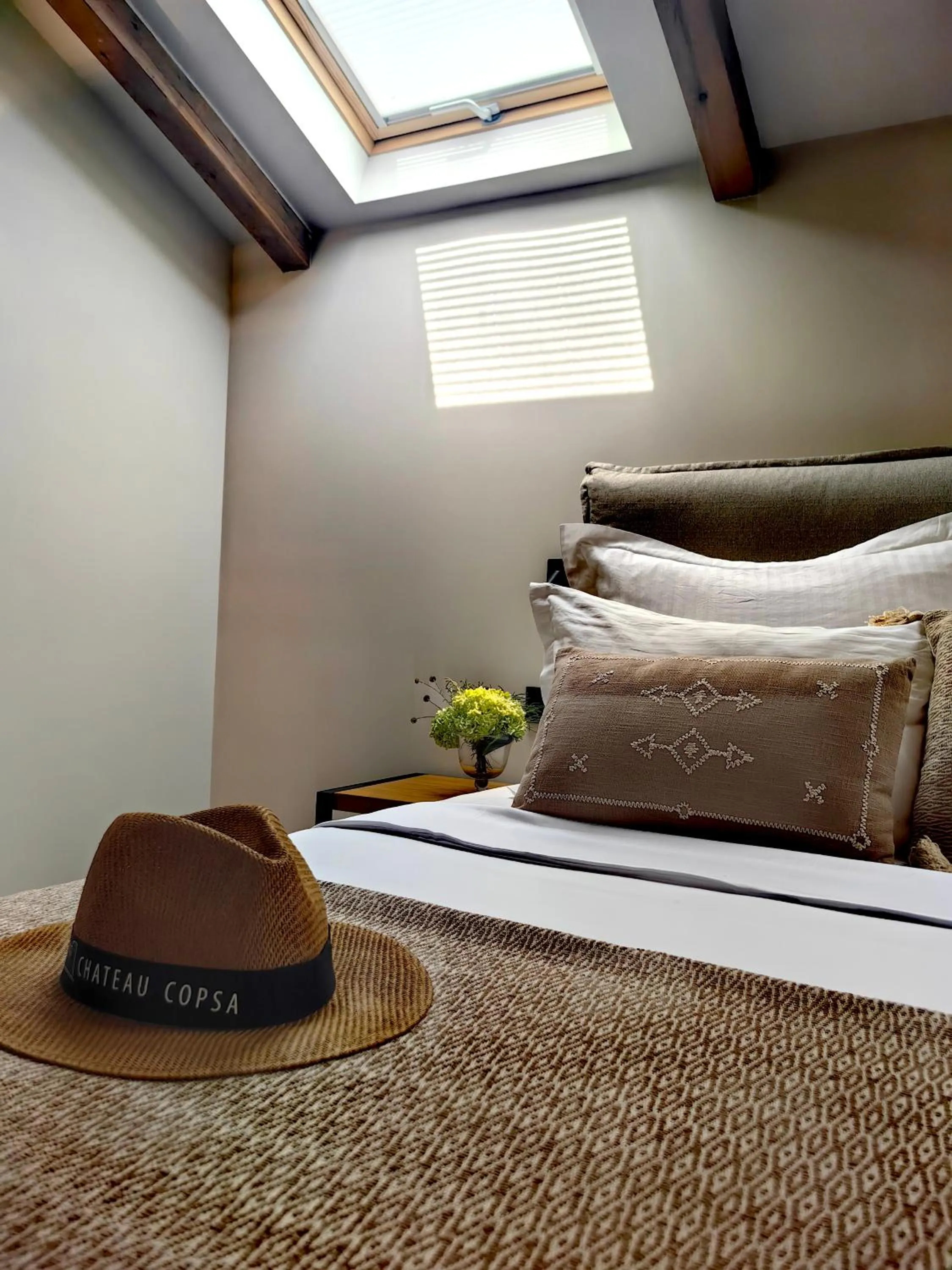 Bed in Chateau Copsa Complex