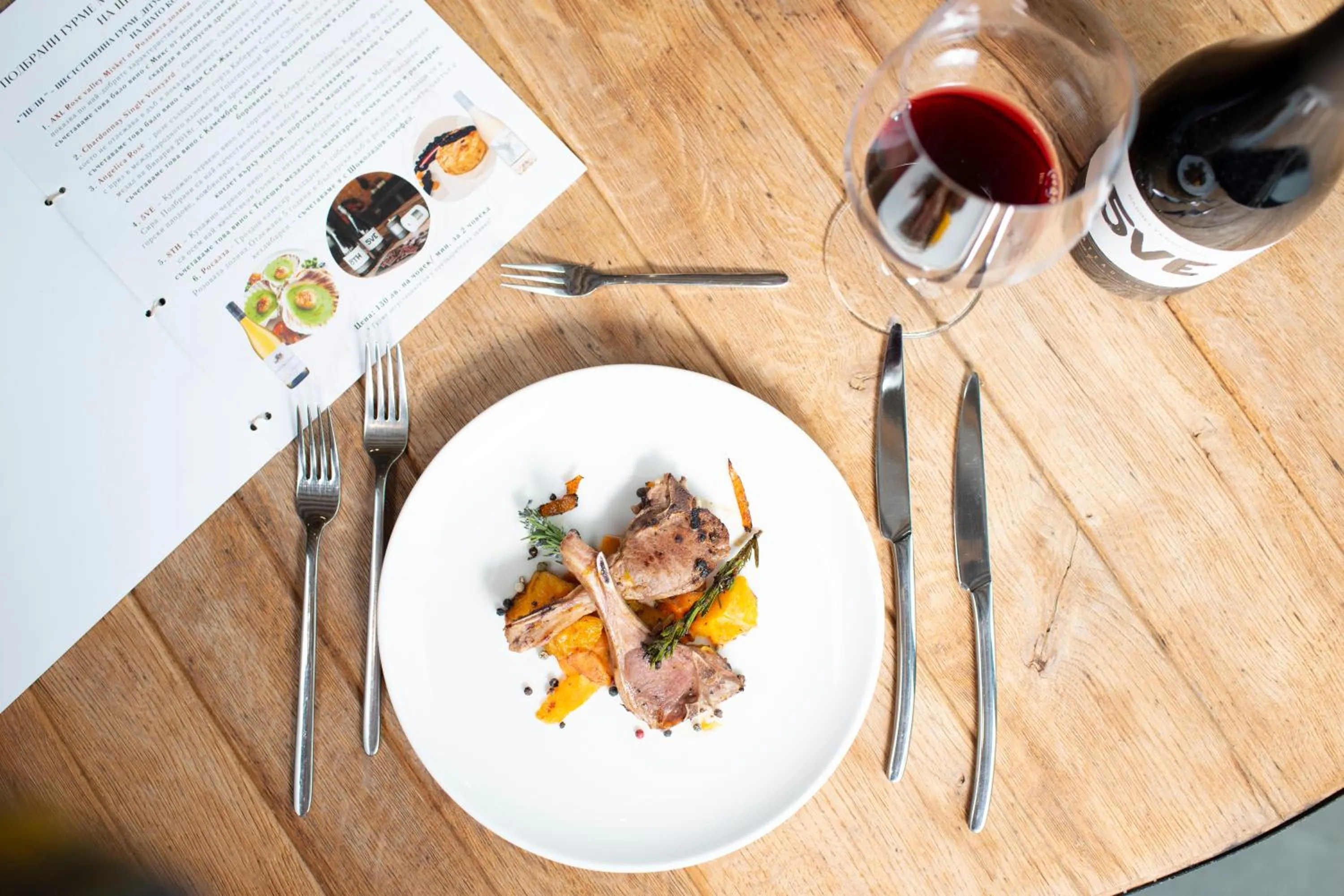 Food and drinks in Chateau Copsa Complex