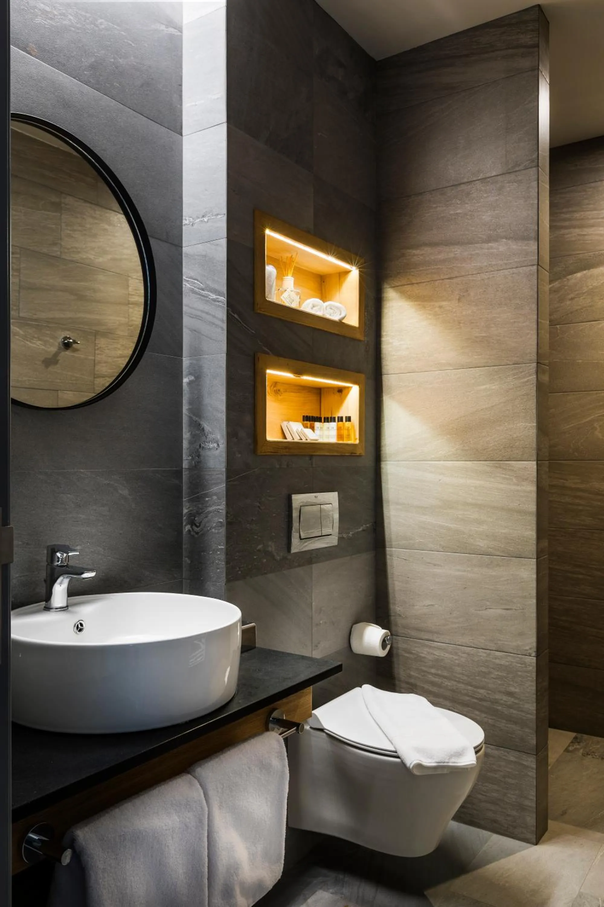 Bathroom in Chateau Copsa Complex