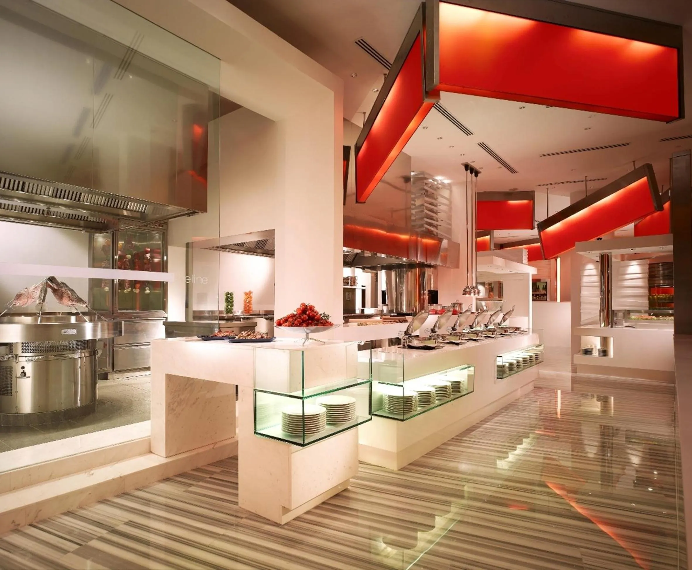 Restaurant/places to eat in Shangri-La Apartments