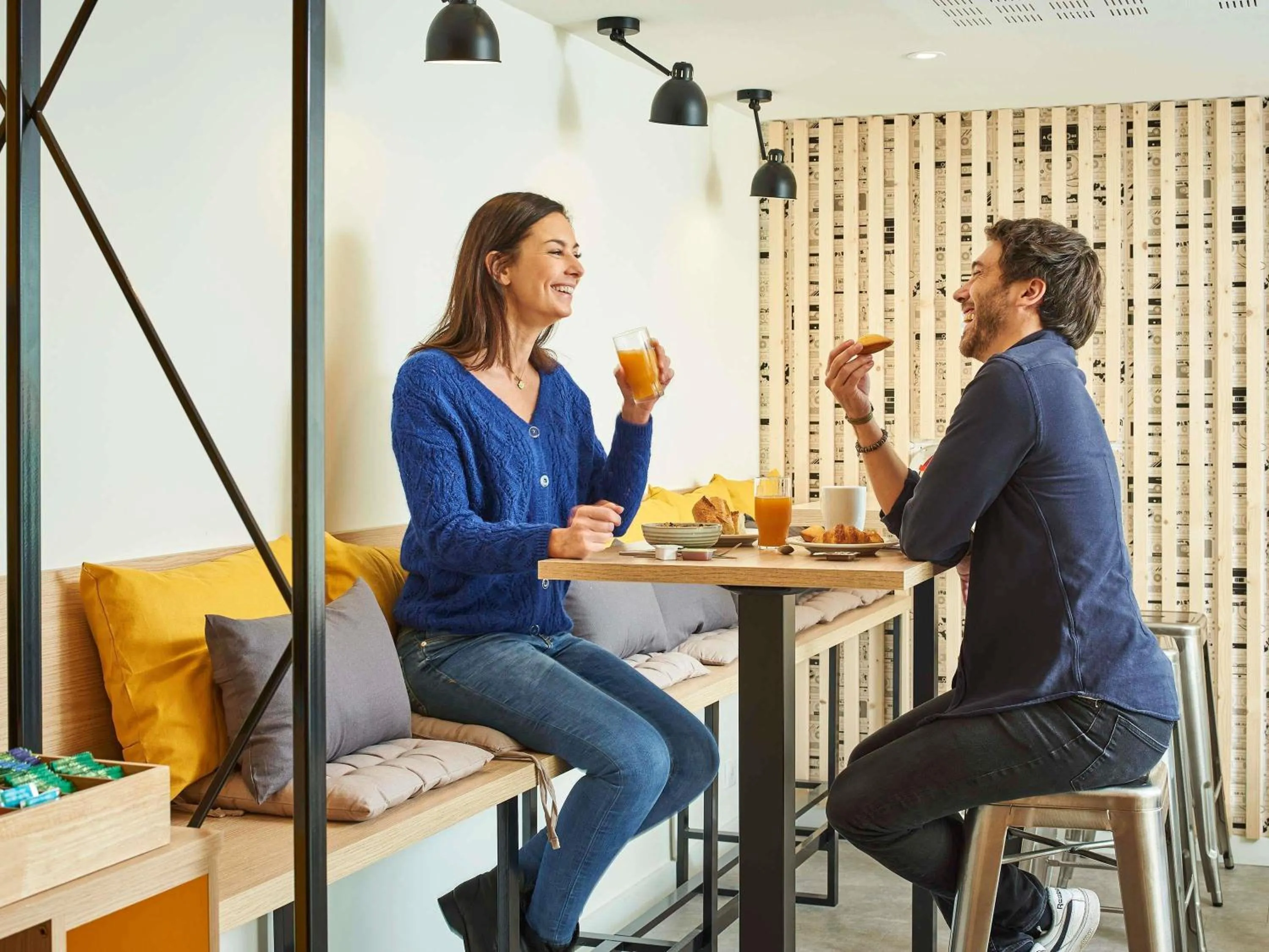 Breakfast in Aparthotel Adagio Access Paris Saint-Denis Pleyel