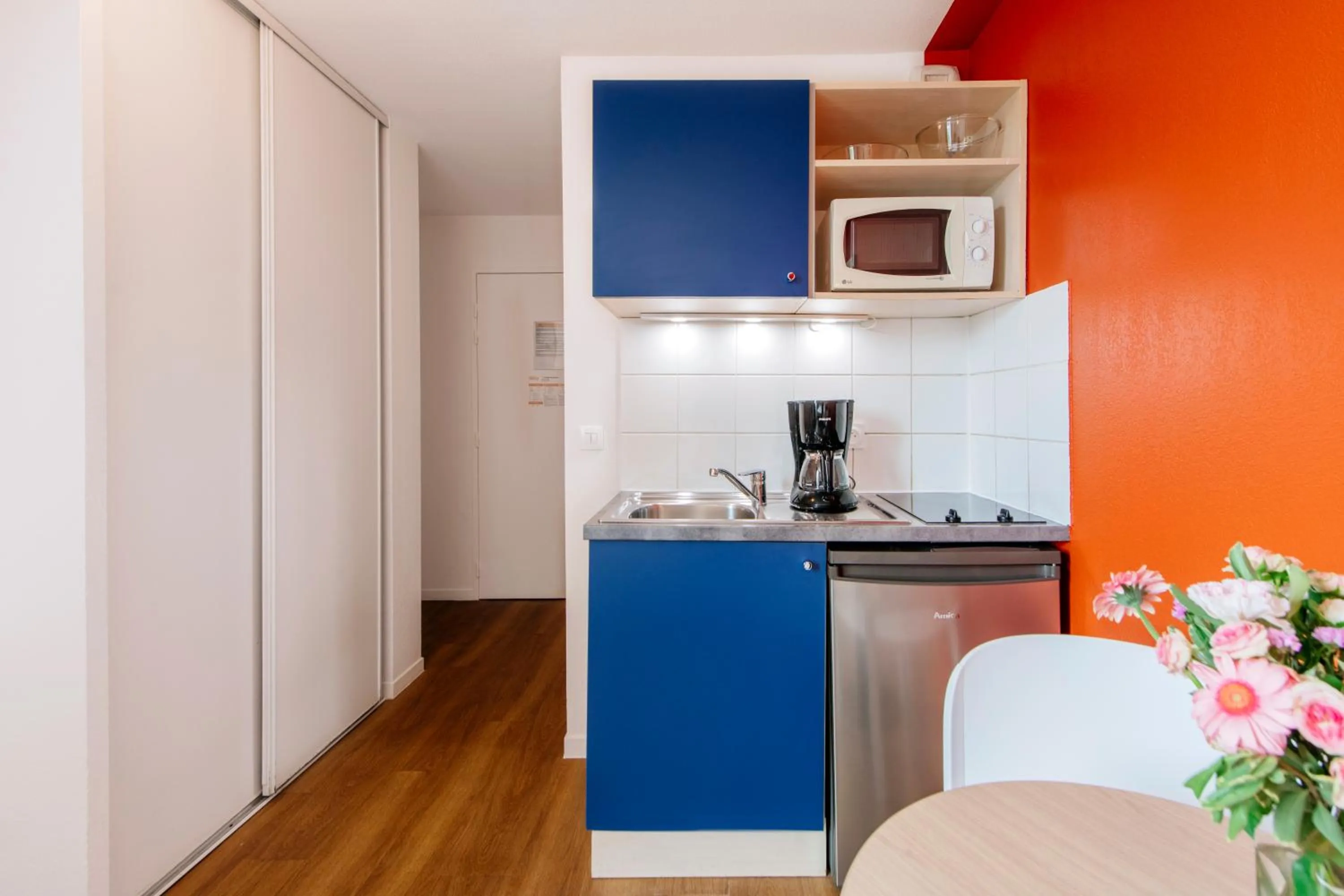 Photo of the whole room in Aparthotel Adagio Access Paris Saint-Denis Pleyel