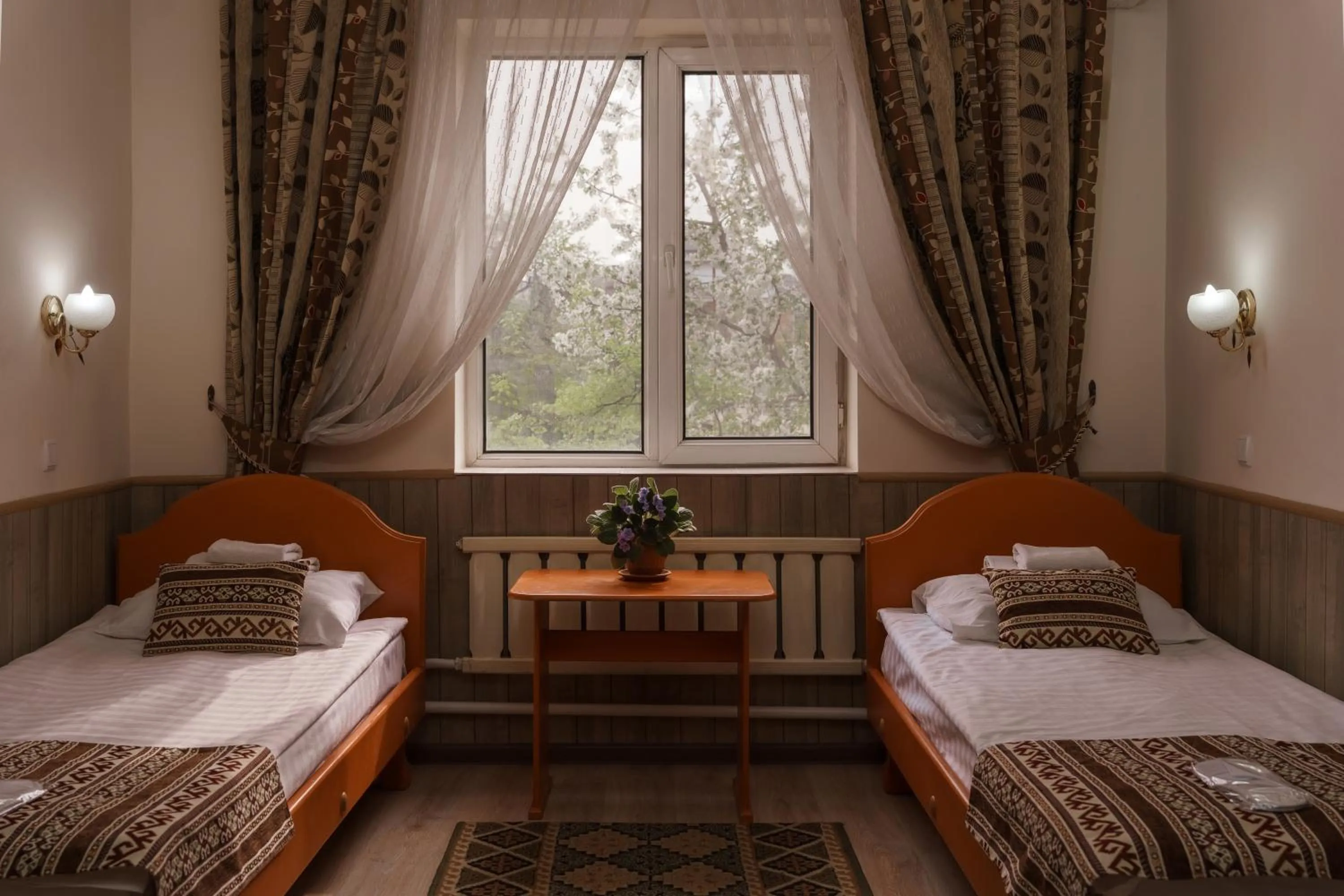 Bed in Alpinist Hotel