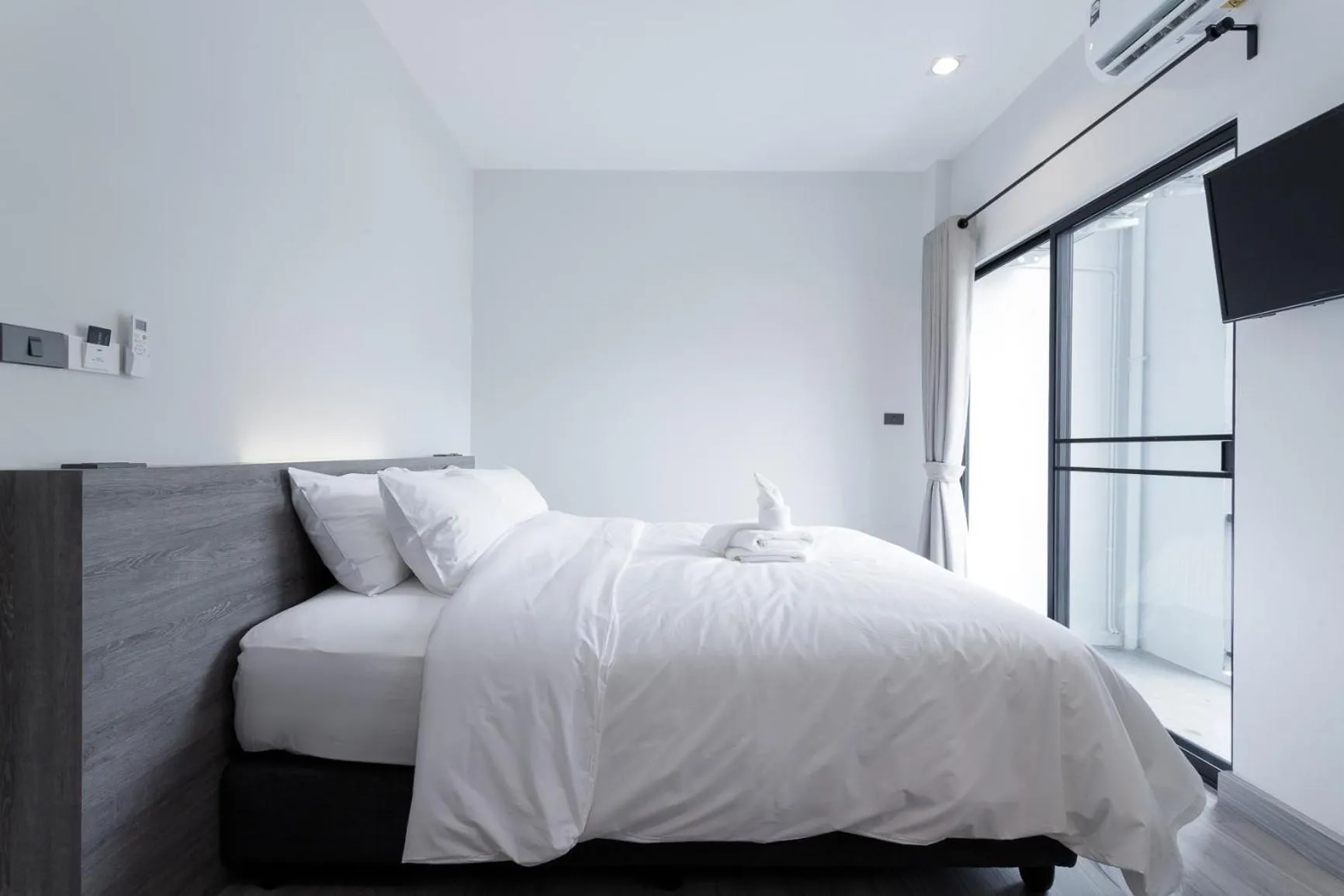 Bed in The Locals Chiang Mai