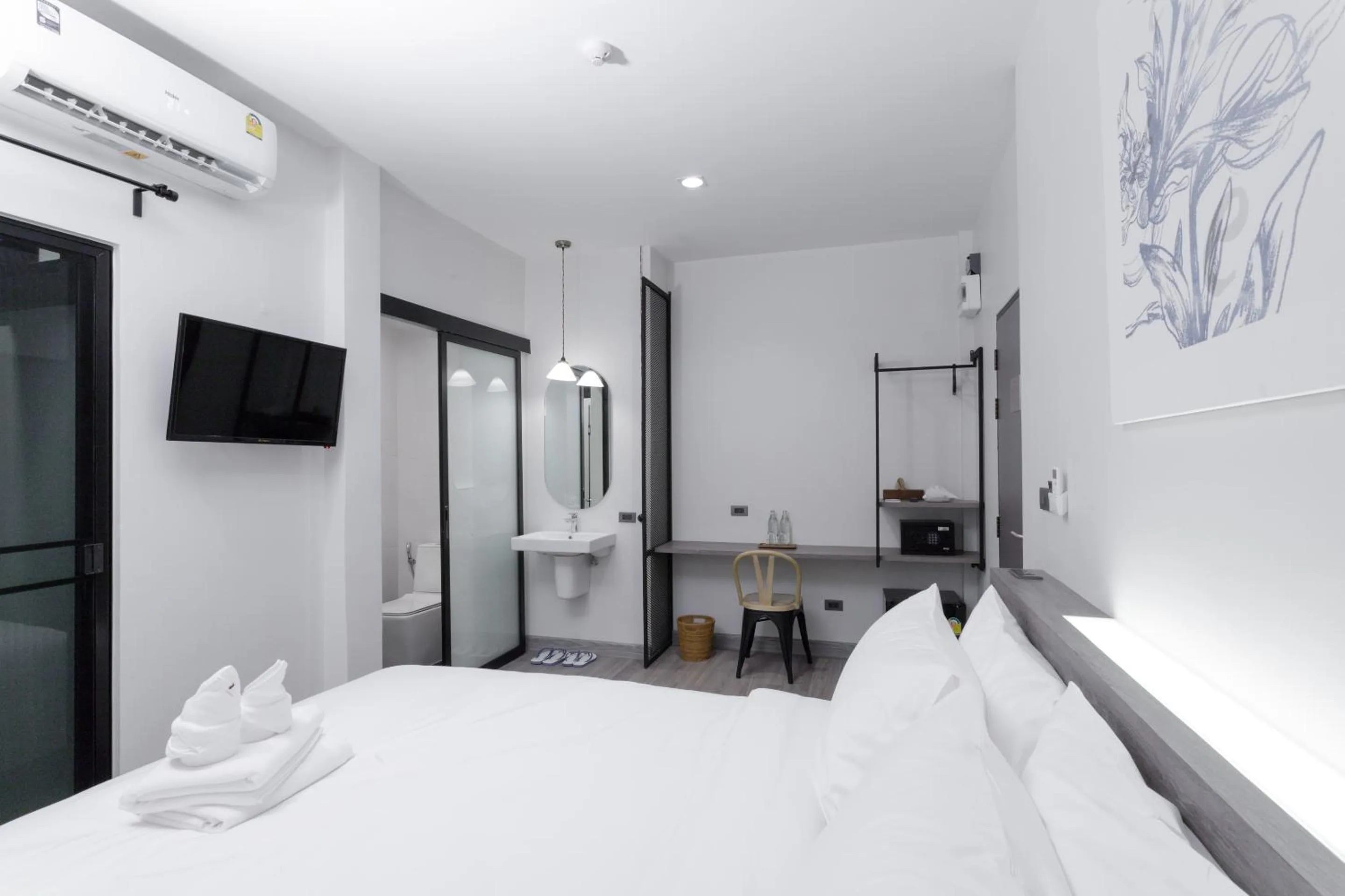 Bed in The Locals Chiang Mai