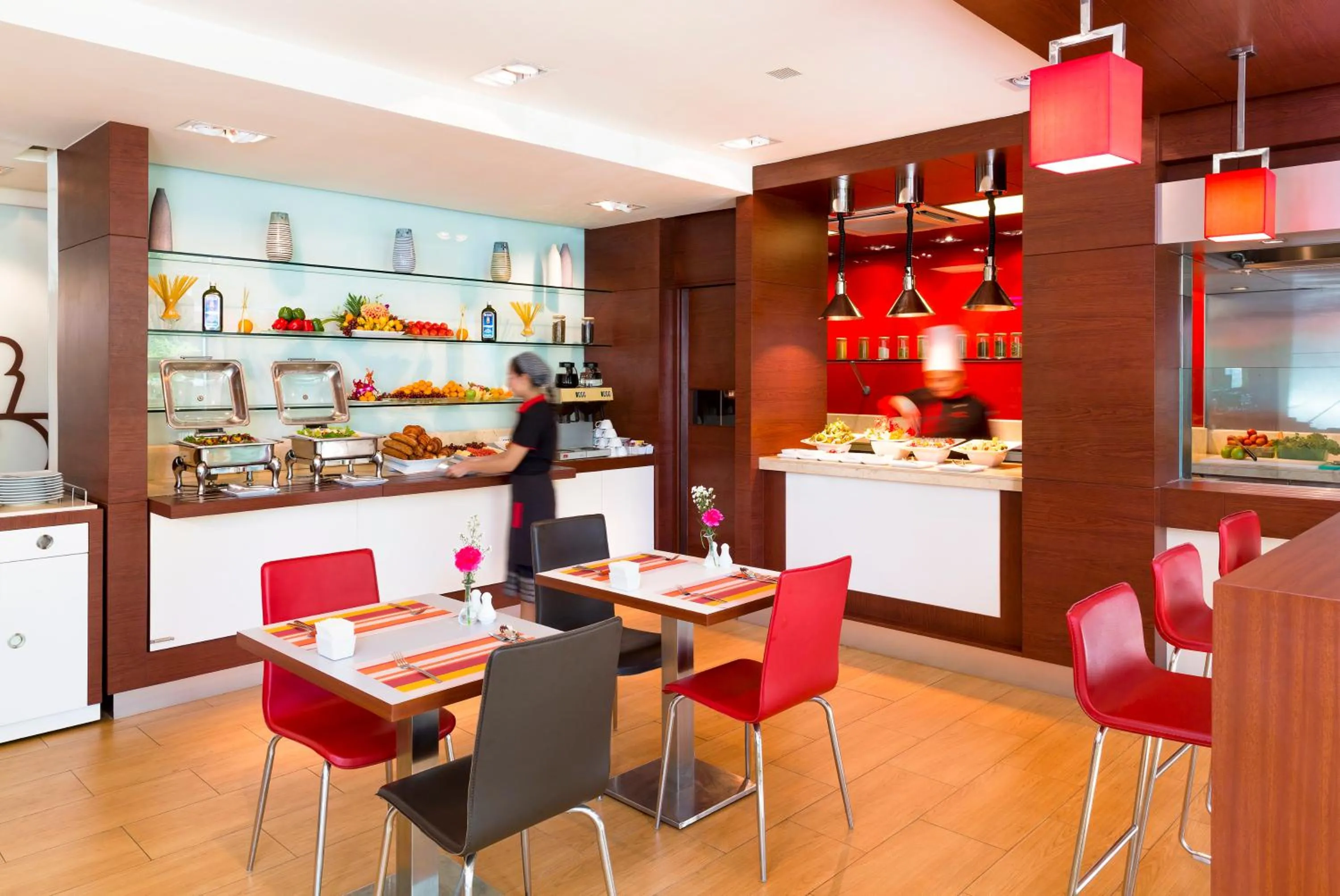 Restaurant/places to eat in ibis Vientiane Nam Phu