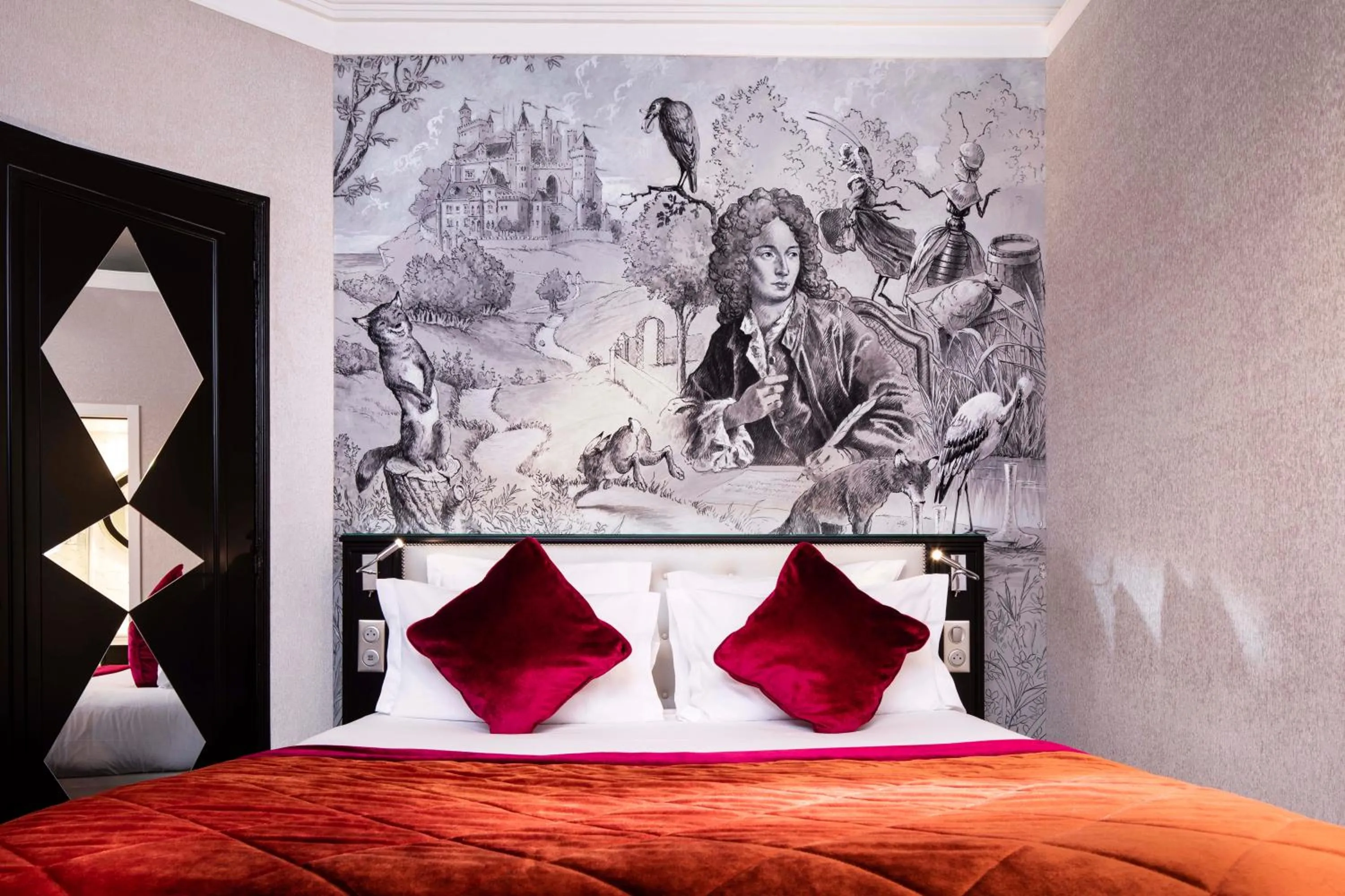 Decorative detail, Bed in Hotel & Spa de Latour Maubourg