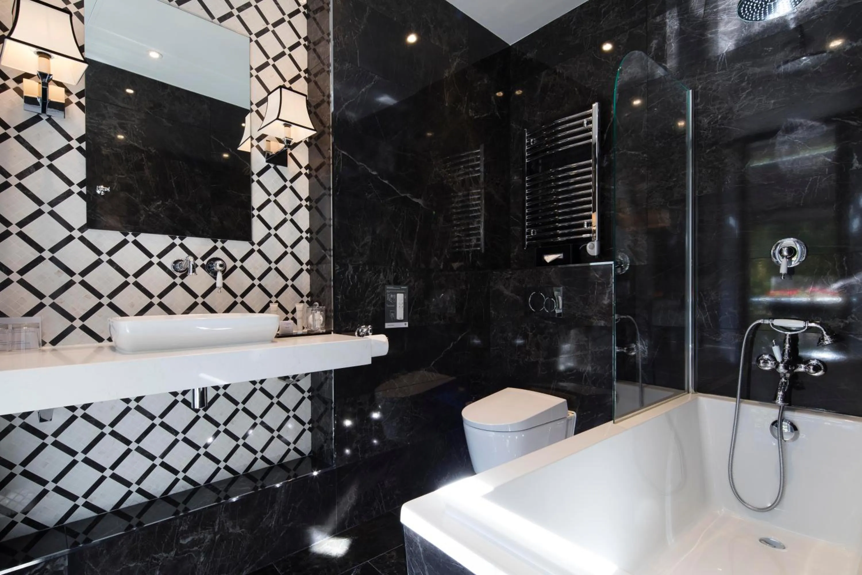 Bathroom in Hotel & Spa de Latour Maubourg