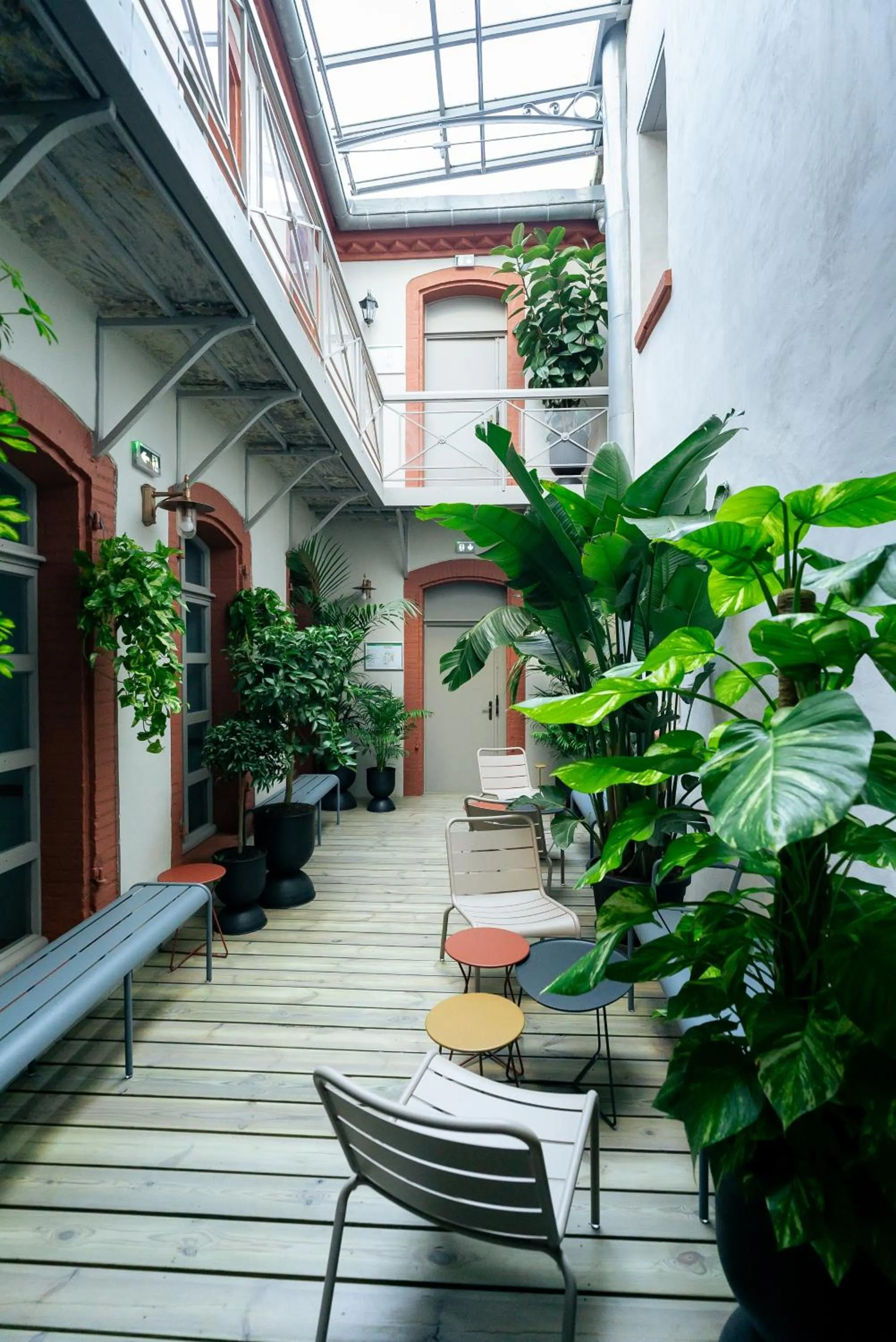 Patio in Hôtel Mercure Montauban