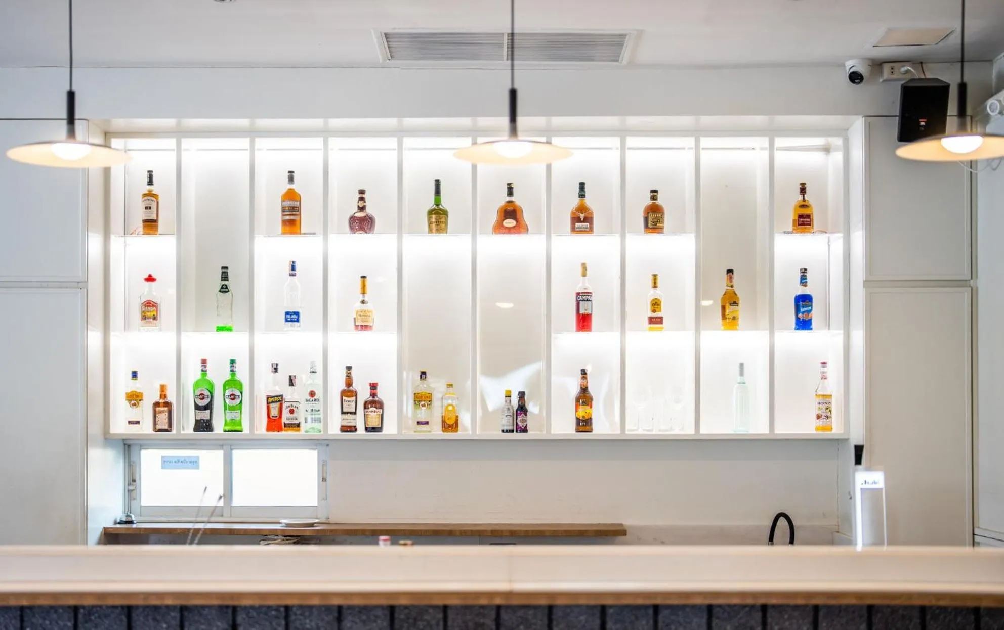 Restaurant/places to eat in Sirin Hotel & Resident