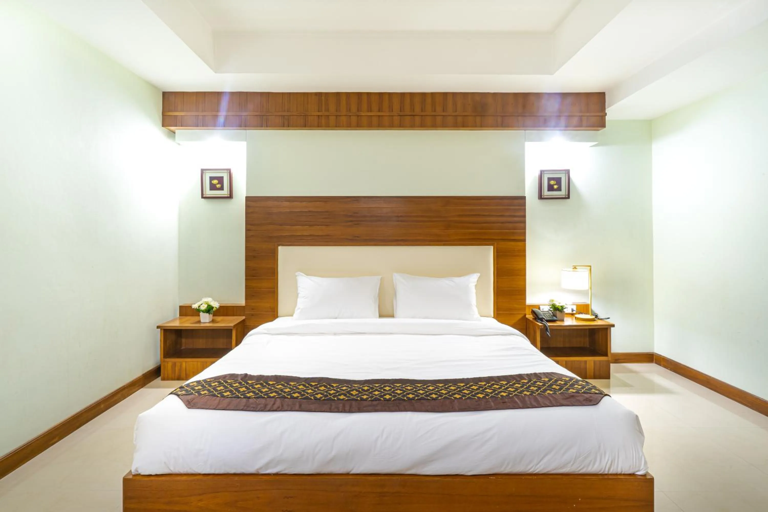 Bedroom, Bed in Sirin Hotel & Resident