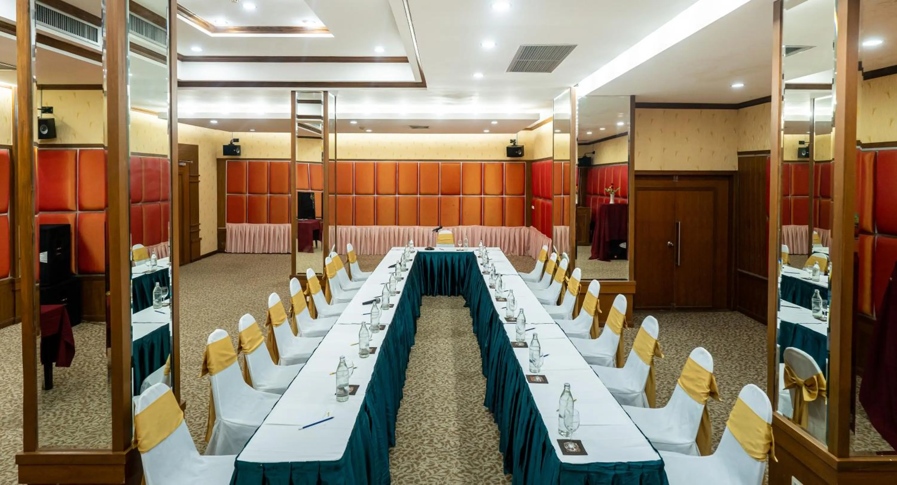 Meeting/conference room in Sirin Hotel & Resident