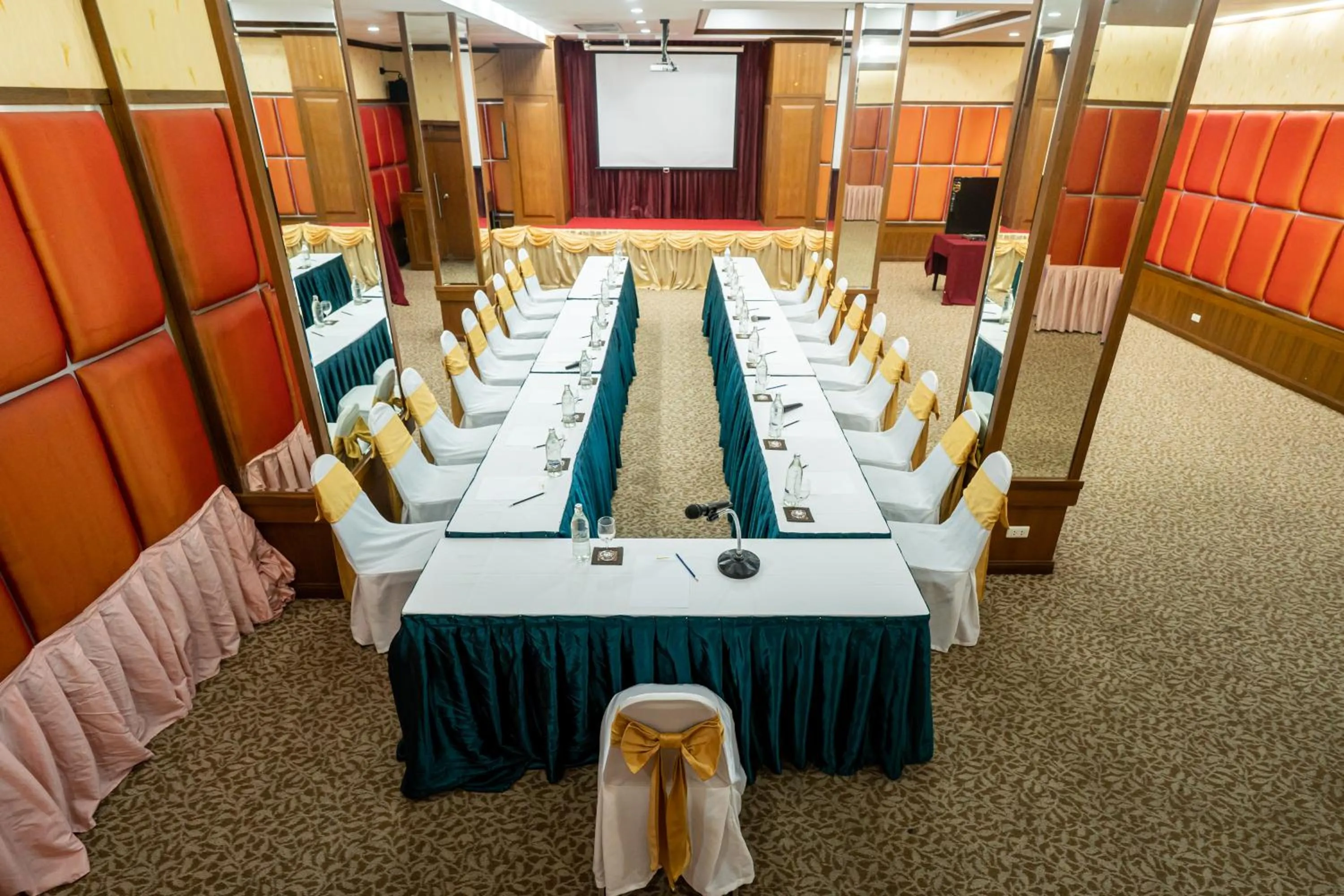 Meeting/conference room in Sirin Hotel & Resident