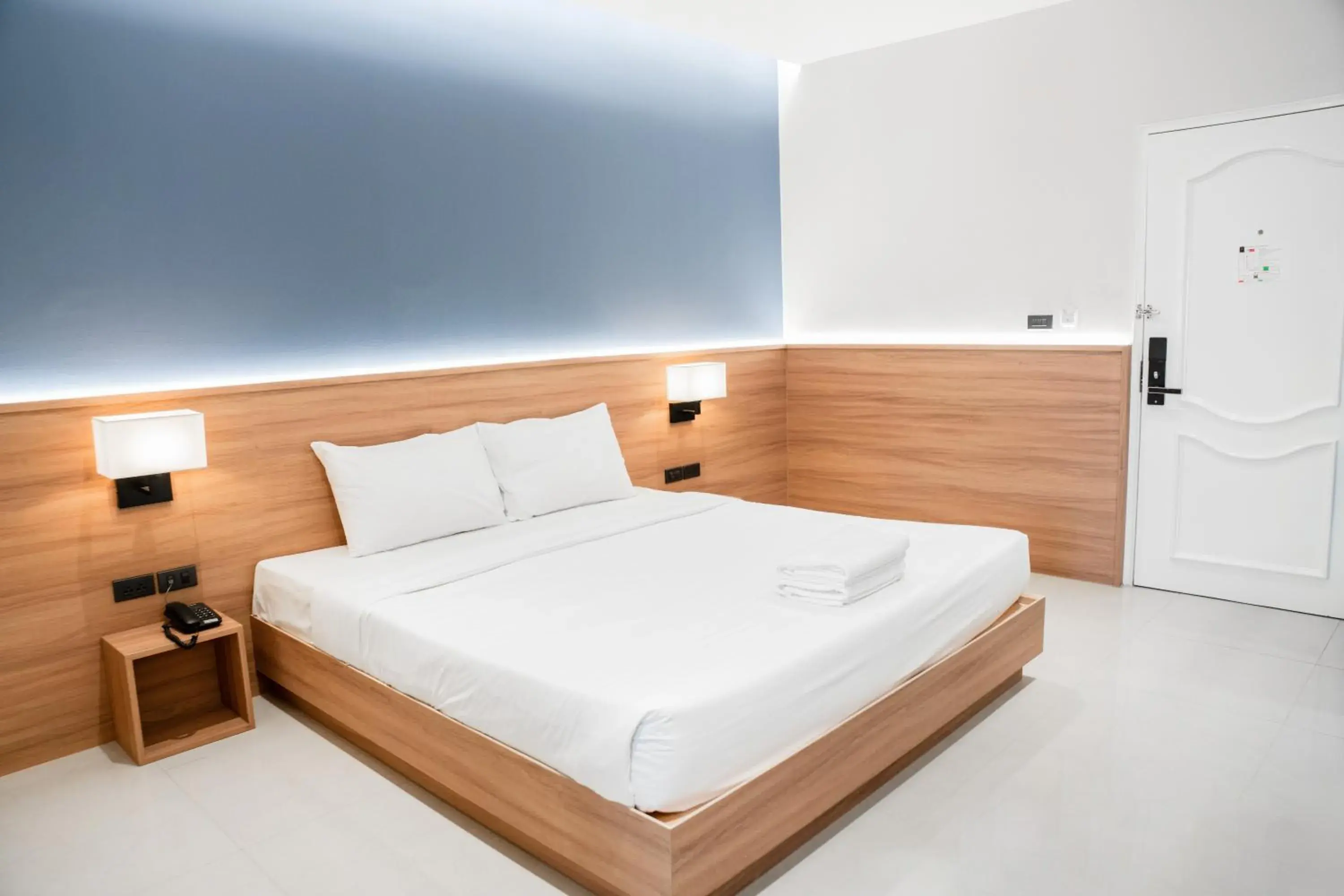 Superior King Room in Sirin Hotel & Resident Superior King Room in Sirin Hotel & Resident