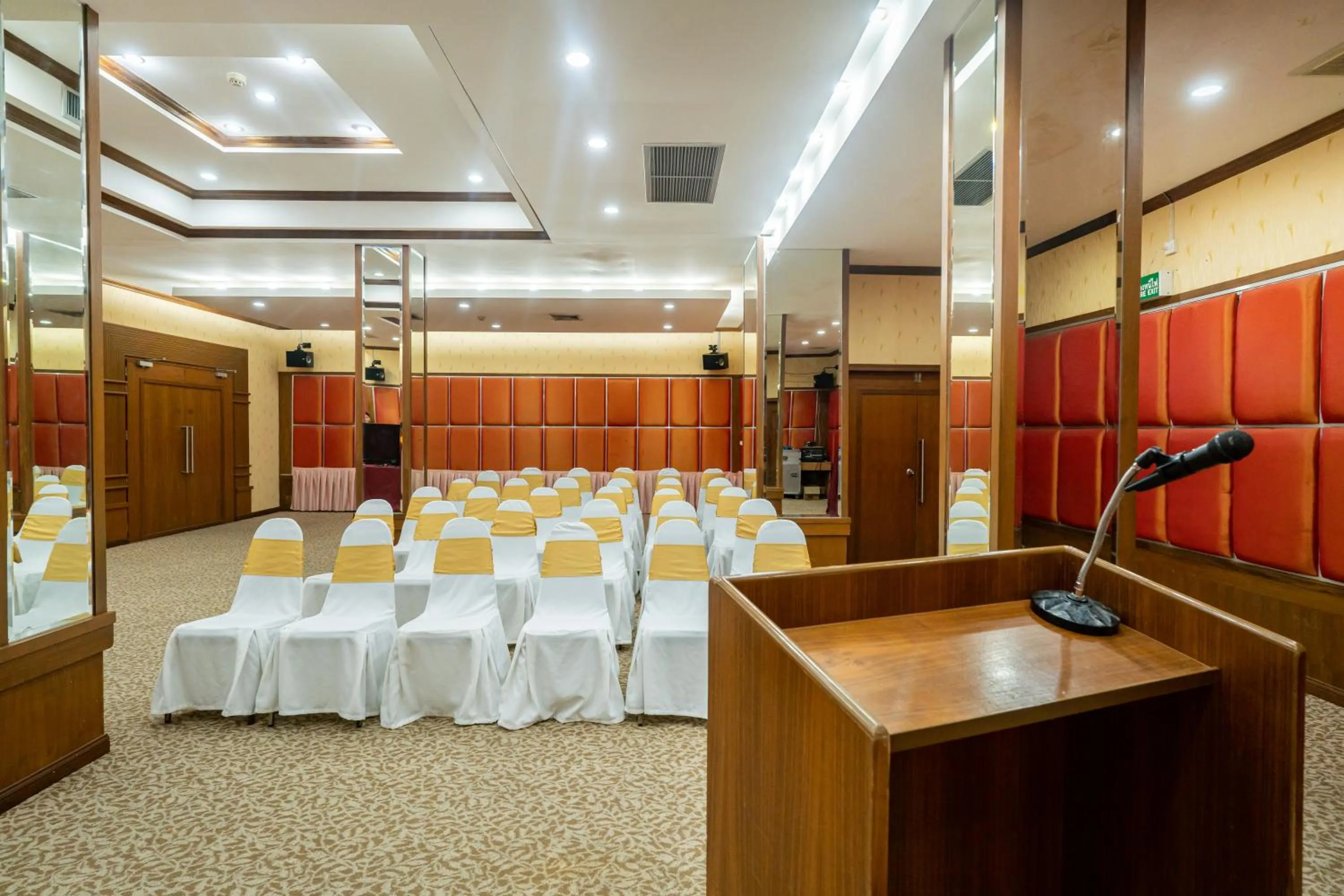 Meeting/conference room in Sirin Hotel & Resident