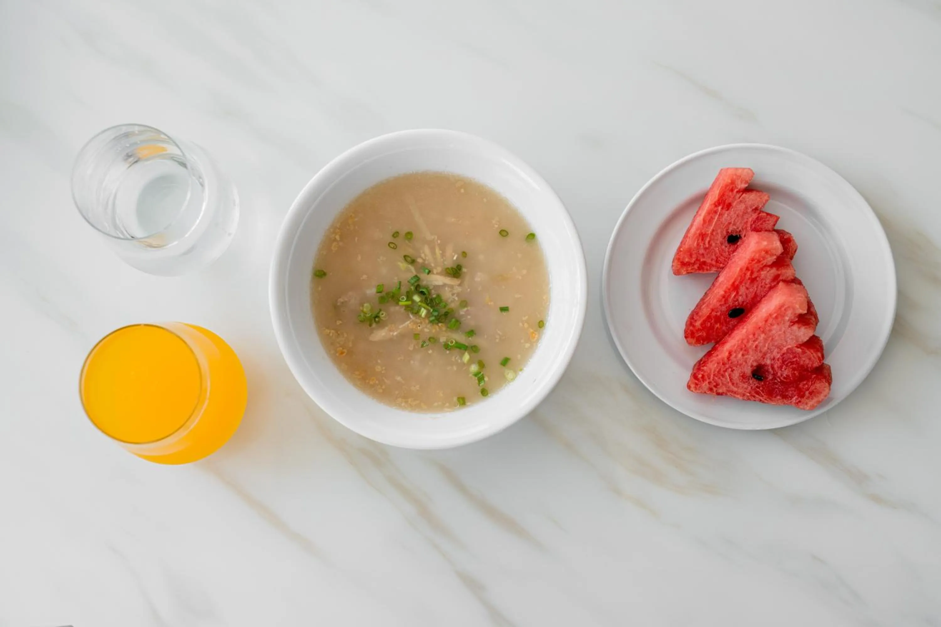 Food and drinks in Sirin Hotel & Resident