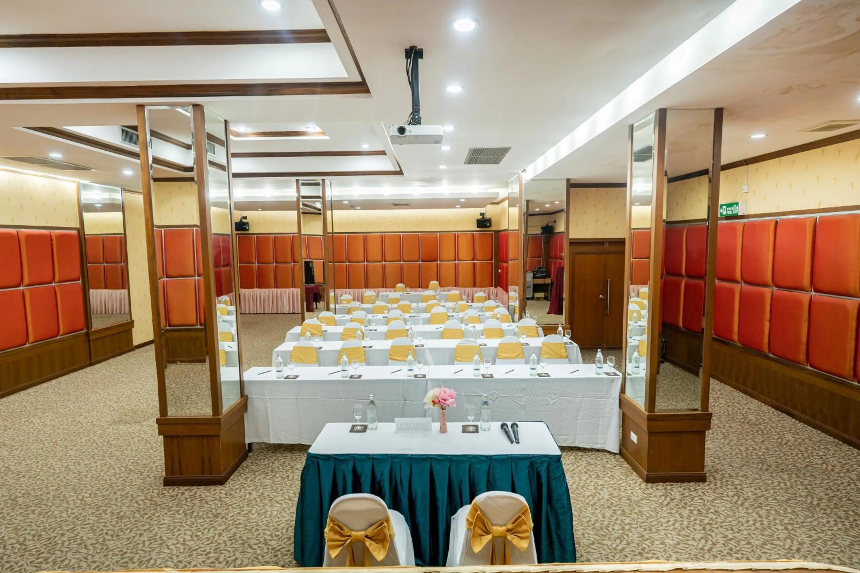 Meeting/conference room in Sirin Hotel & Resident