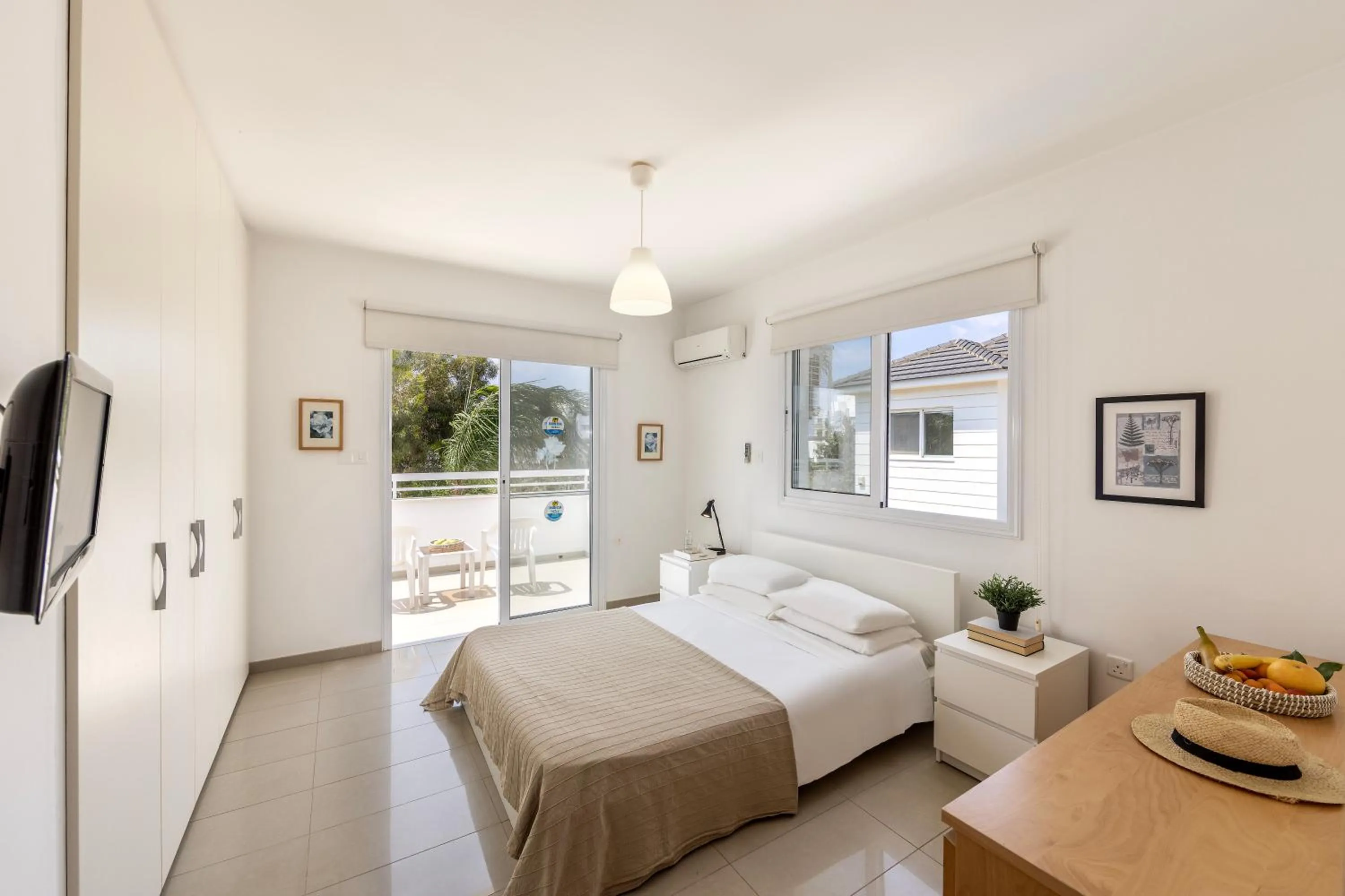 Bed in Flouressia Gardens