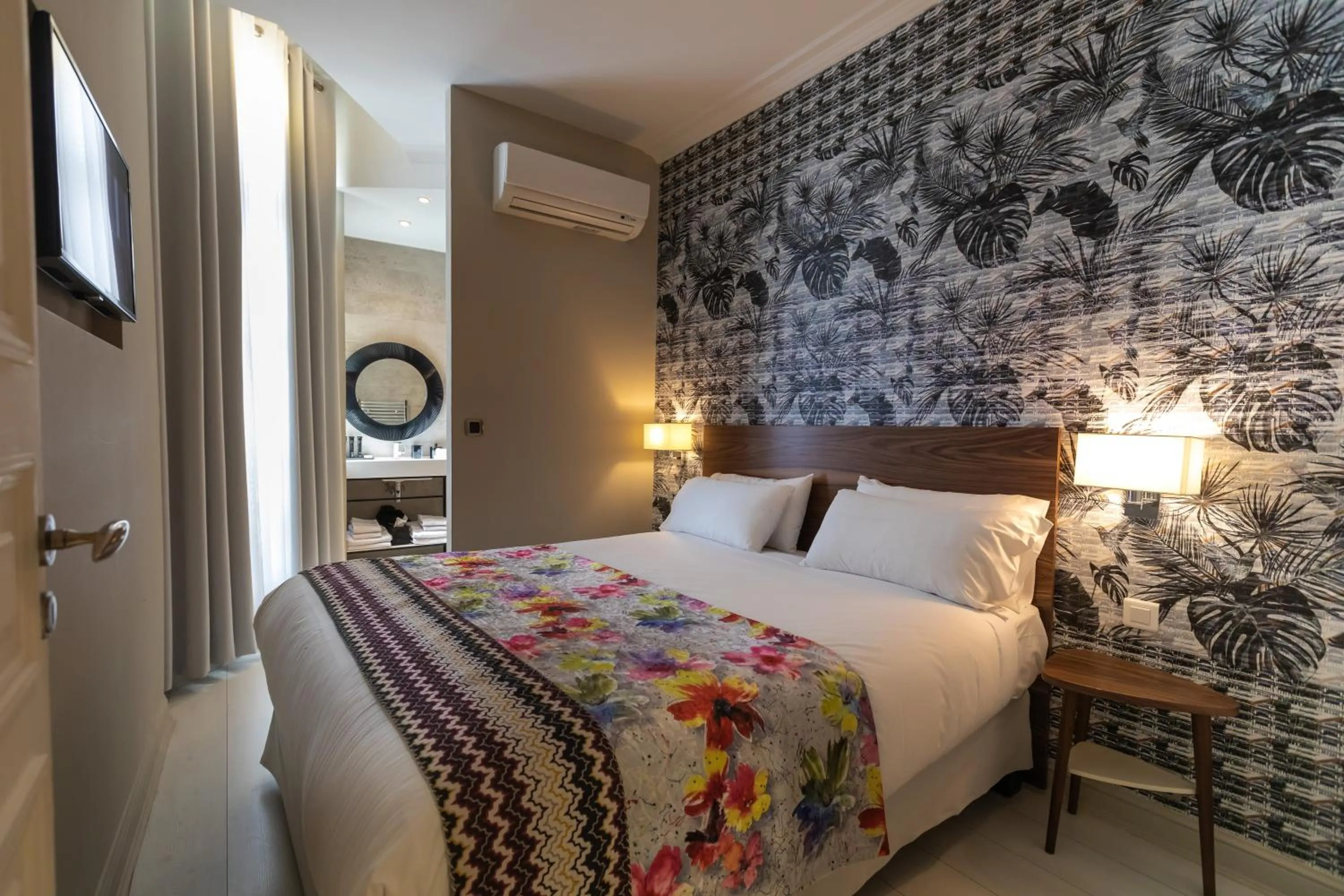 Bedroom, Bed in Résidence & Spa Le Prince Régent