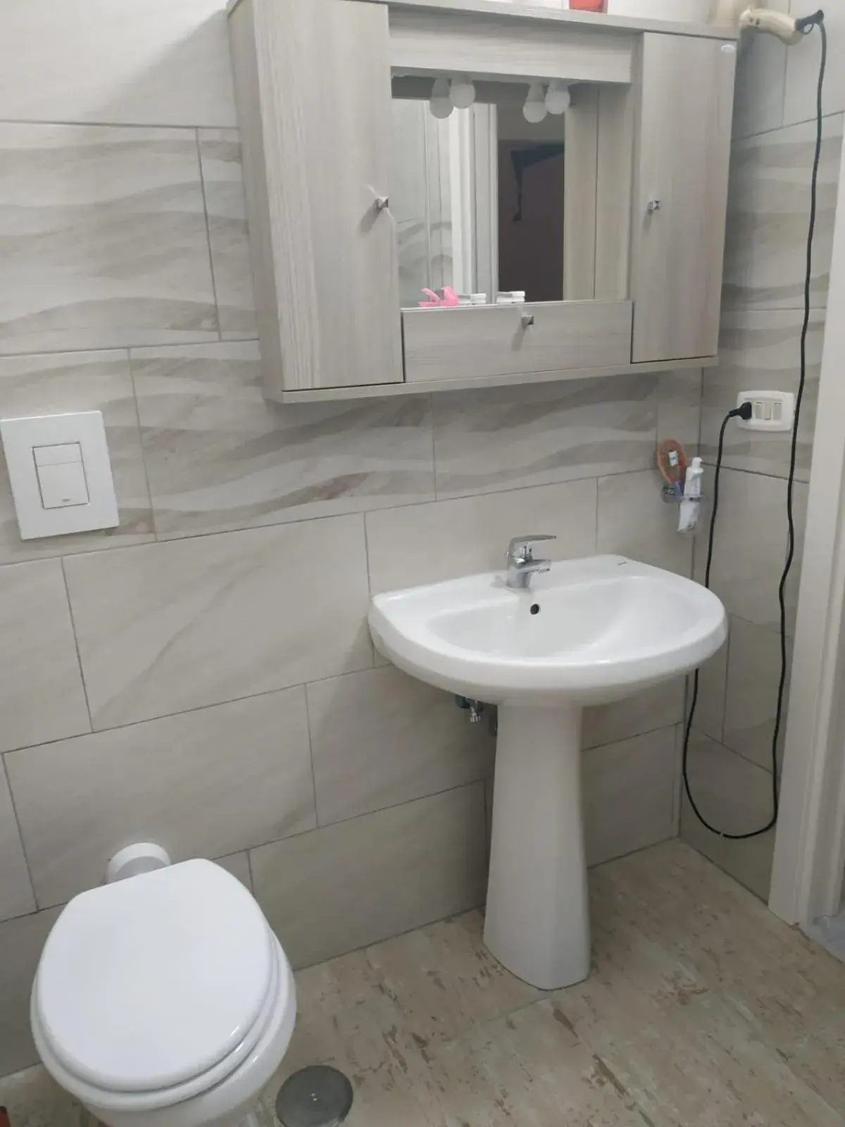 Comfort Triple Room in TO & GI Comfort Triple Room in TO & GI