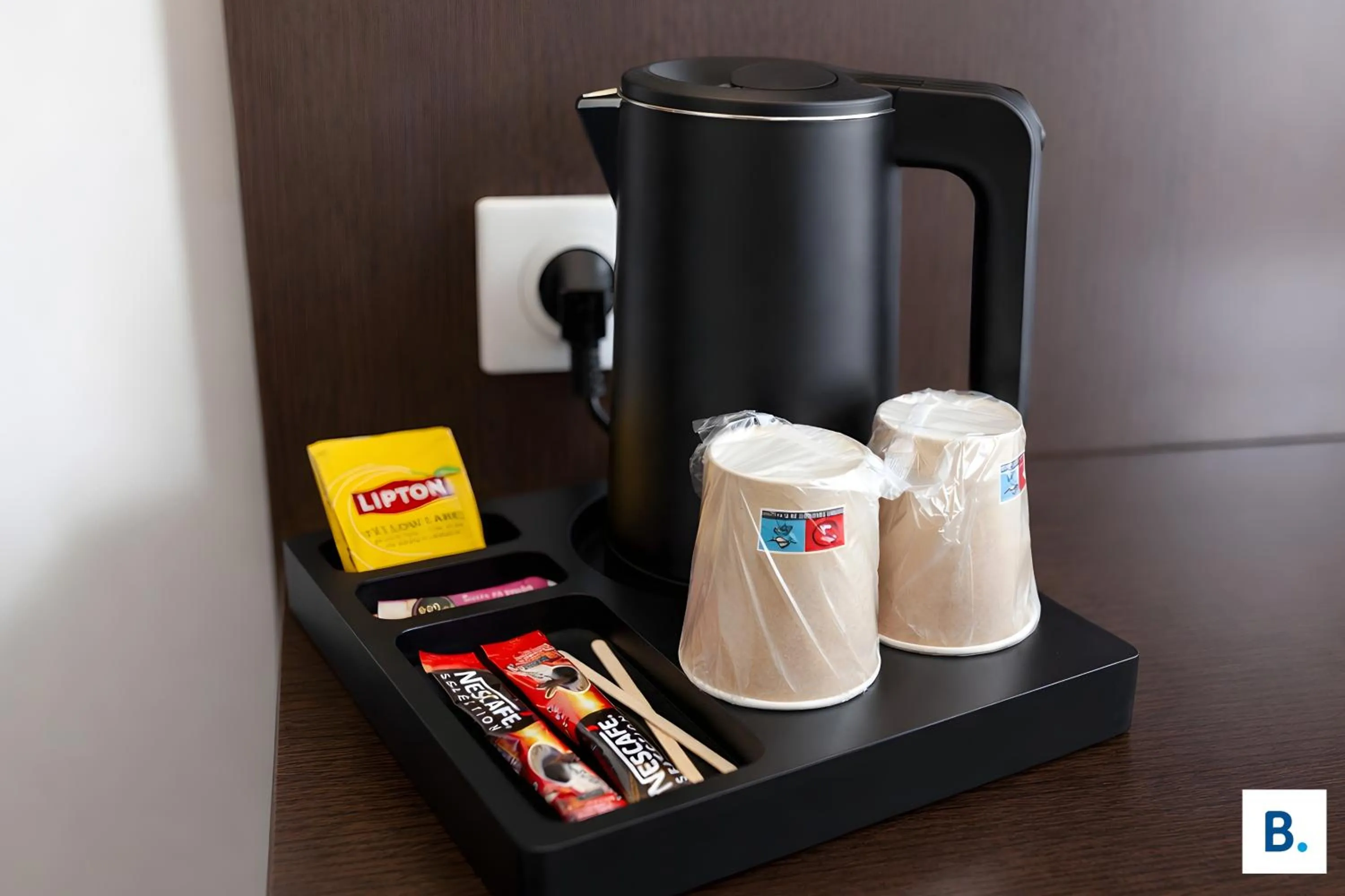 Coffee/tea facilities in Hôtel Croix des Bretons - Lourdes Pyrénées