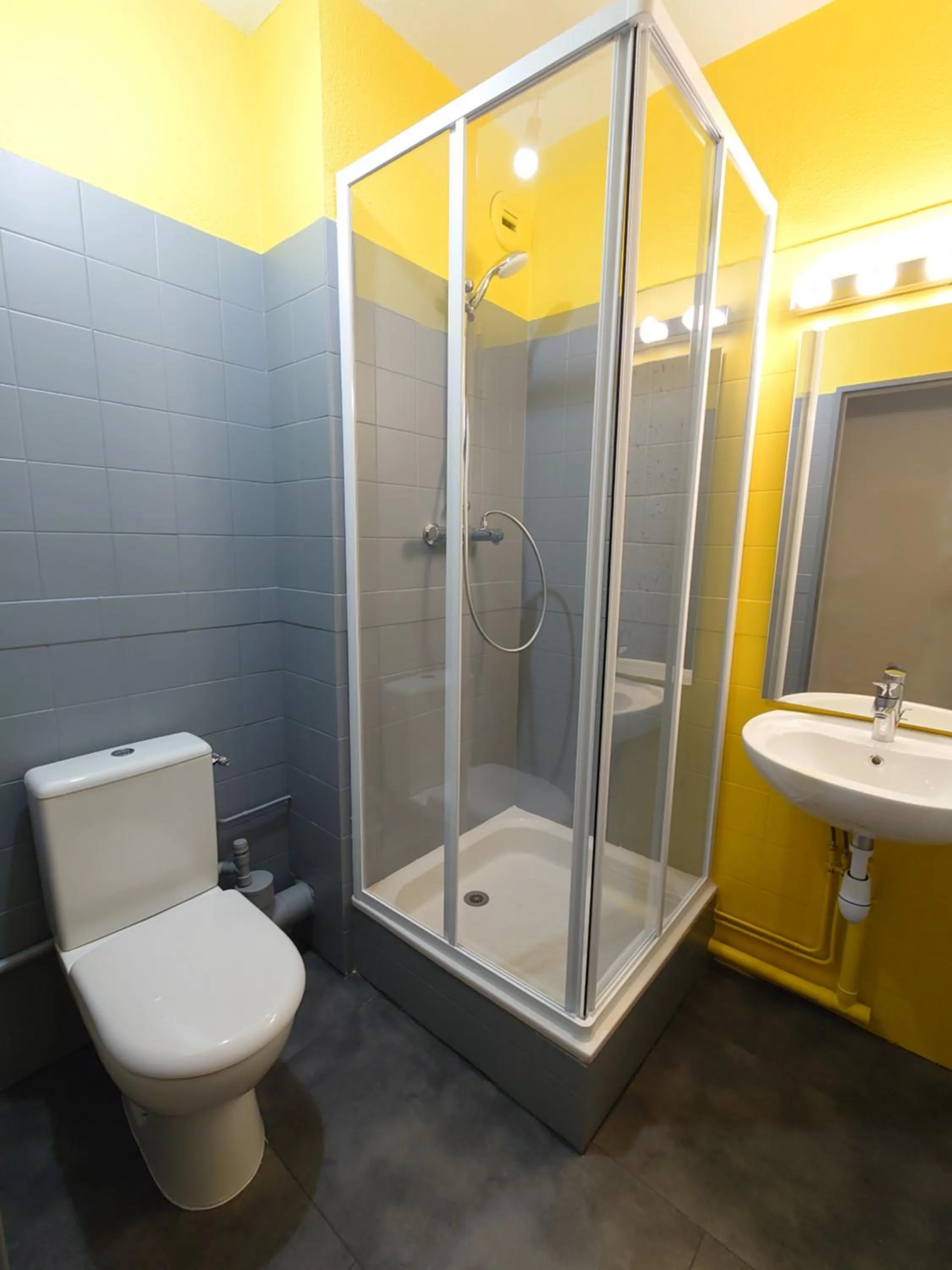 greet hotel Grenoble Centre Gare