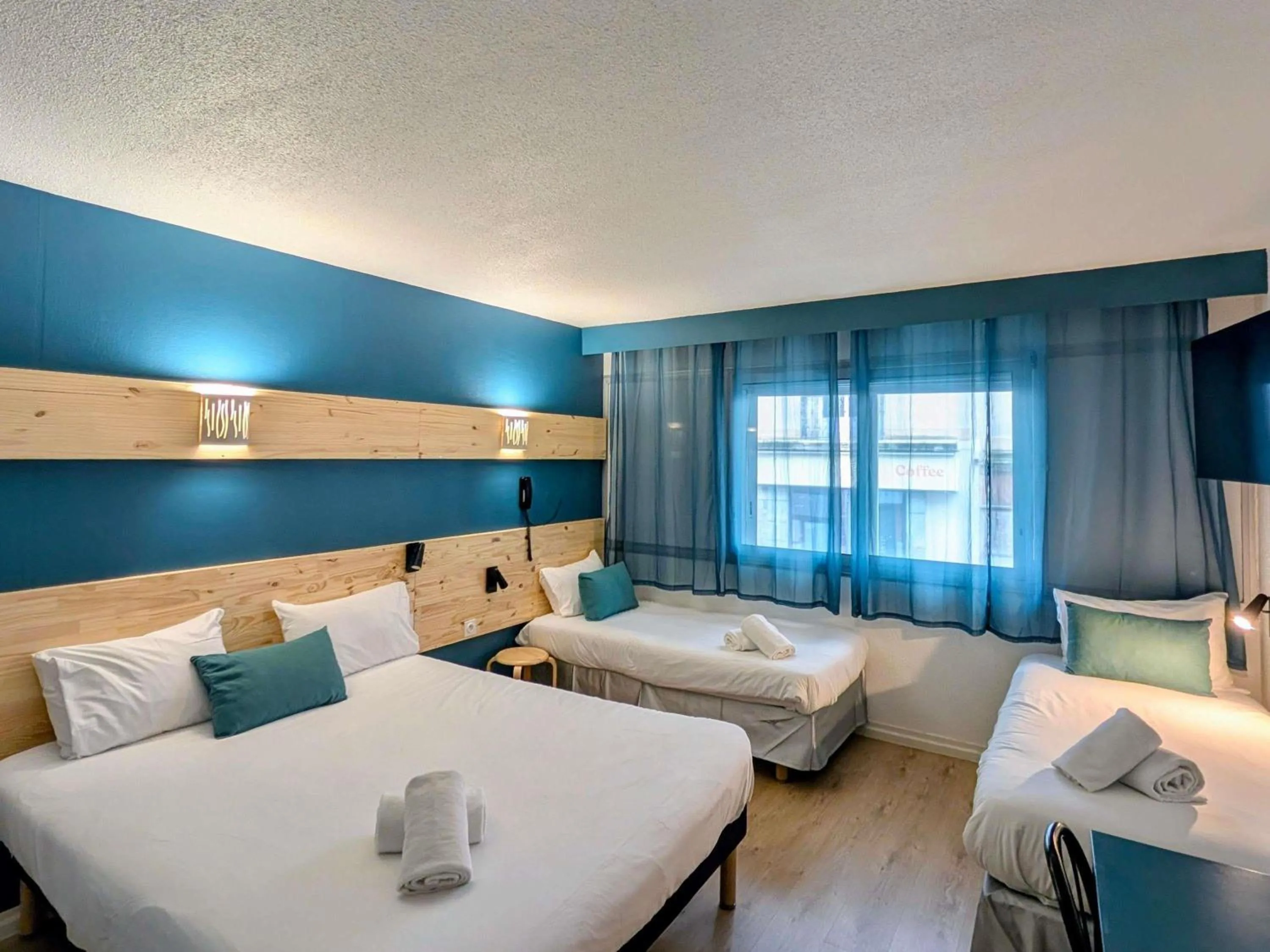 Property building, Bed in greet hotel Grenoble Centre Gare