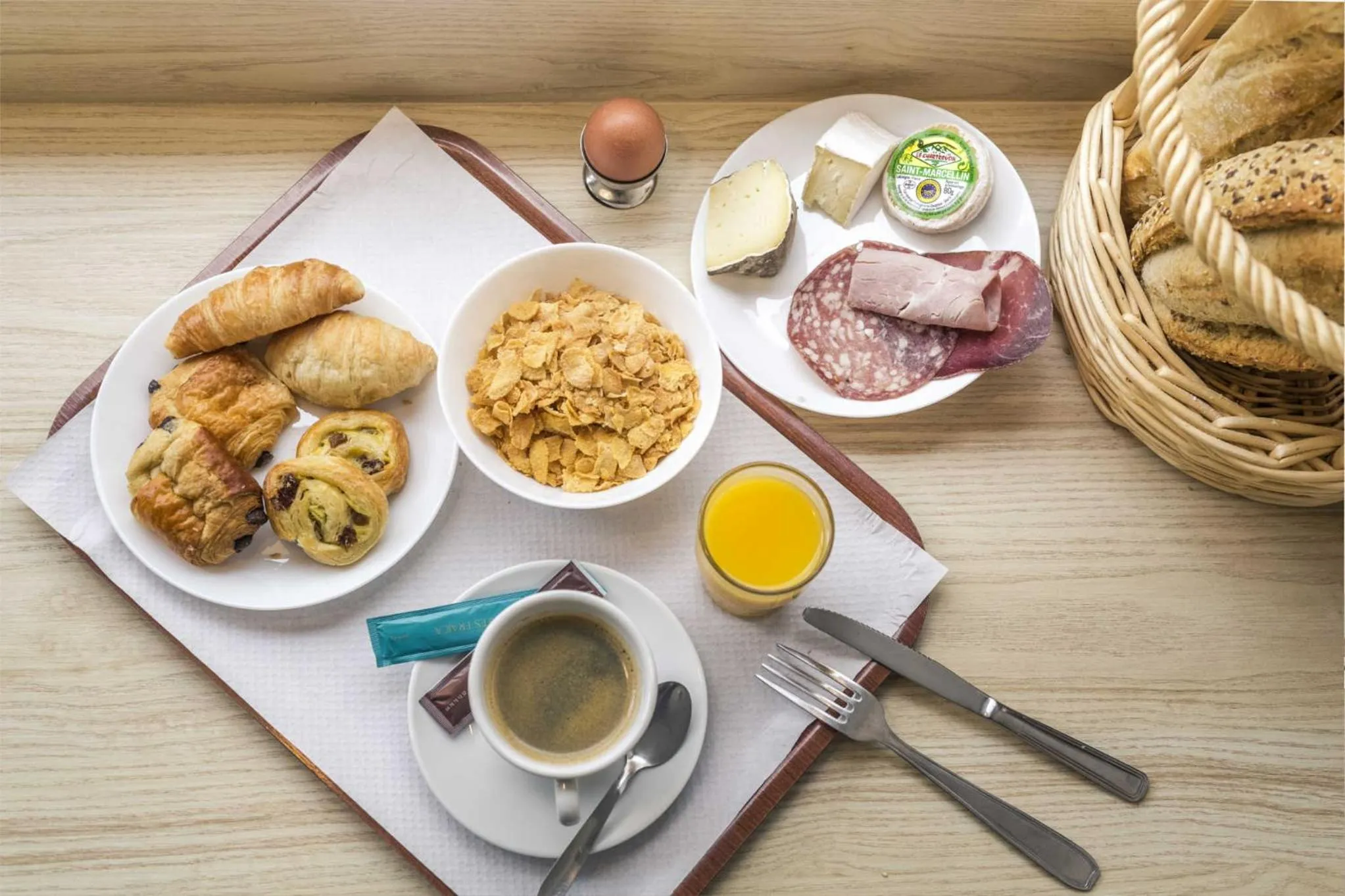 Lunch in greet hotel Grenoble Centre Gare