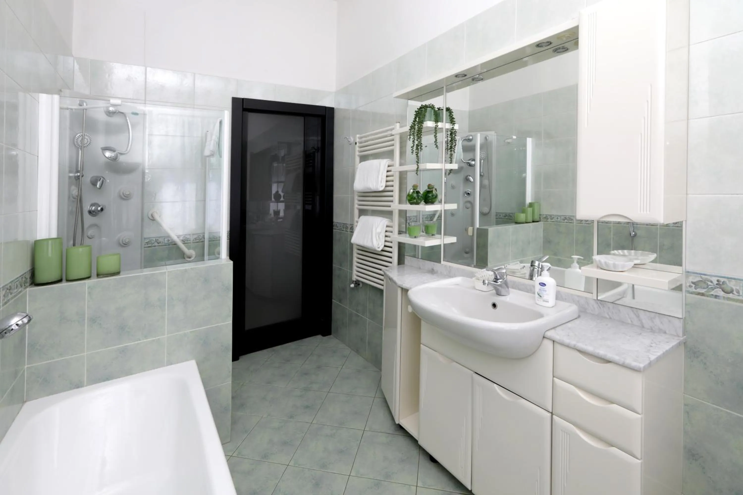 Shower in Hotel Residence Aurora