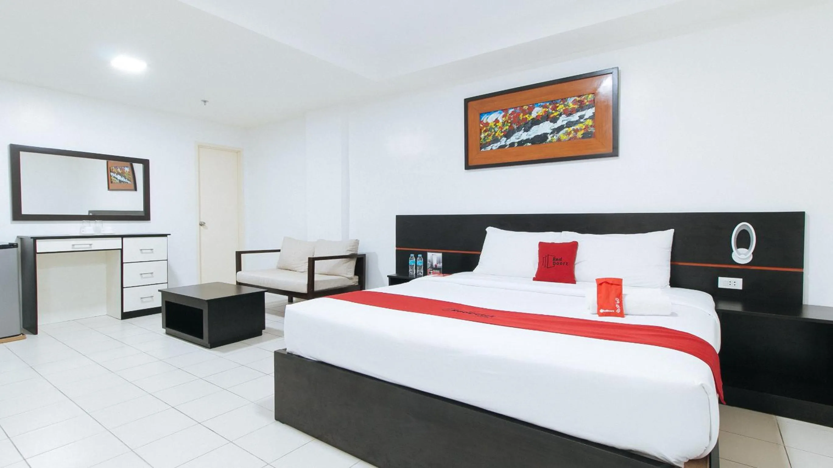 Bed in RedDoorz Plus at Evangelista Street Makati