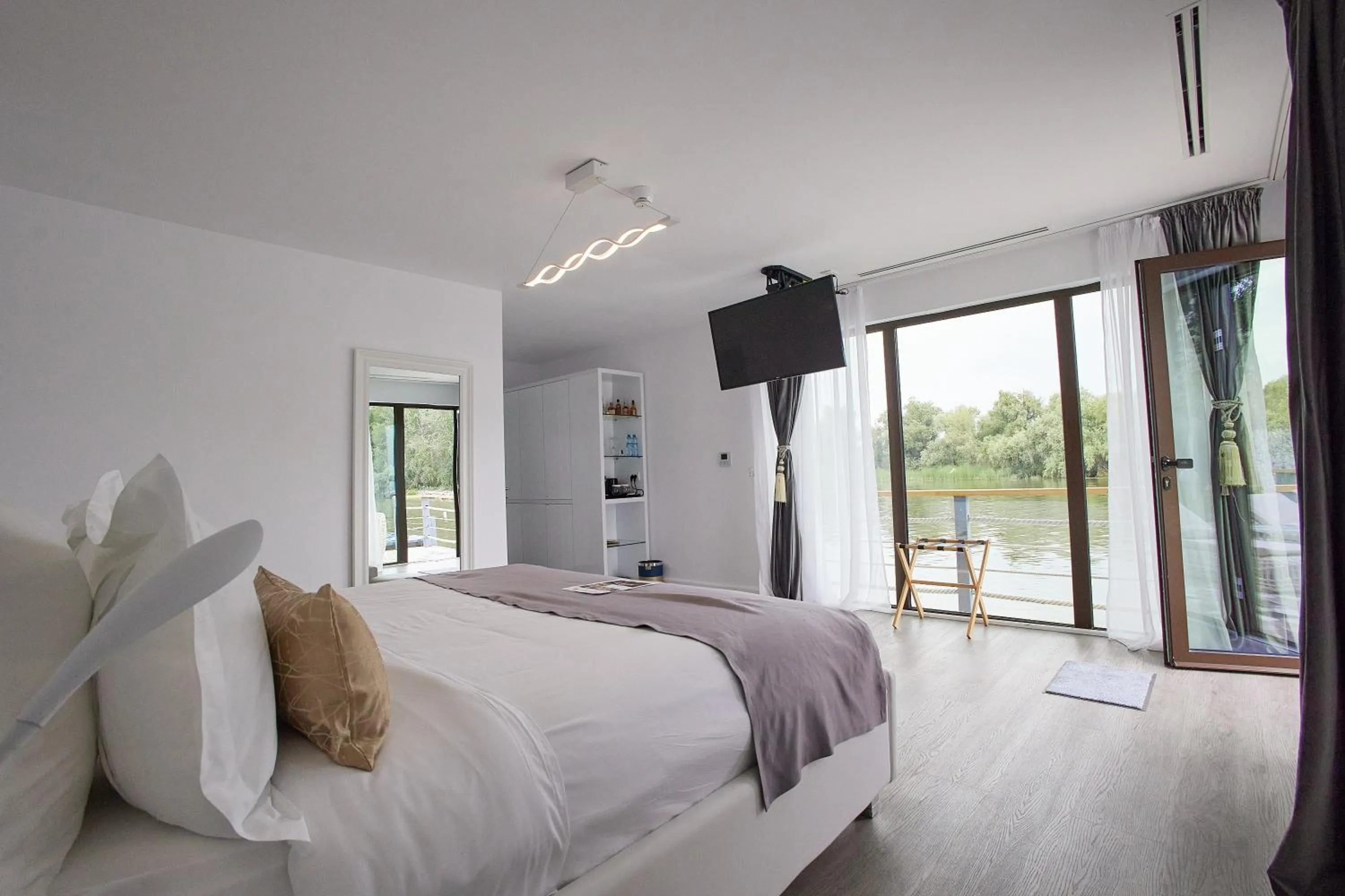 Bedroom, Bed in Lebada Luxury Resort & Spa