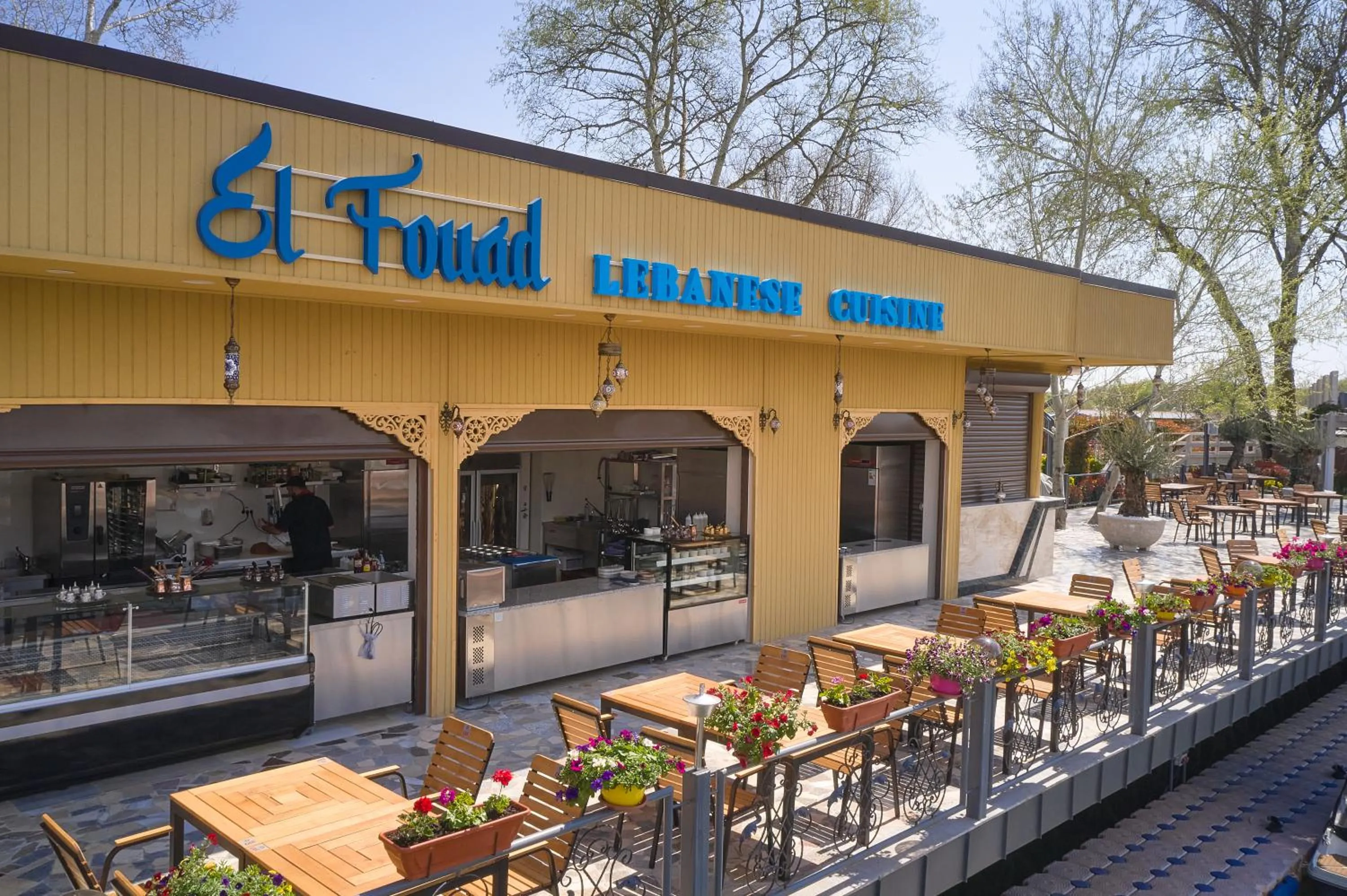 Restaurant/places to eat in Lebada Luxury Resort & Spa