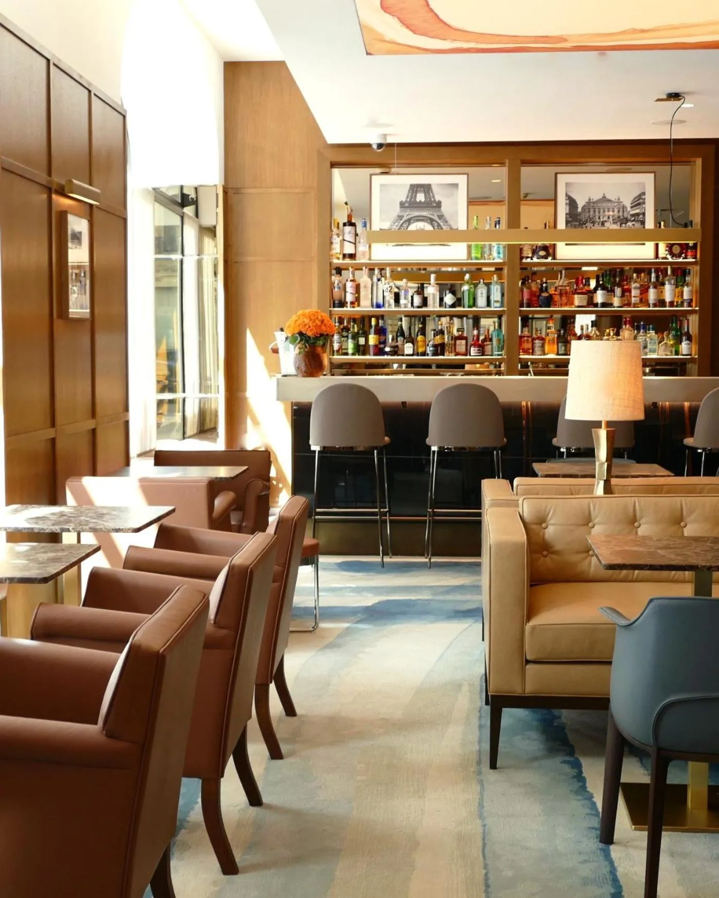 Lounge or bar in Sofitel Paris Arc De Triomphe