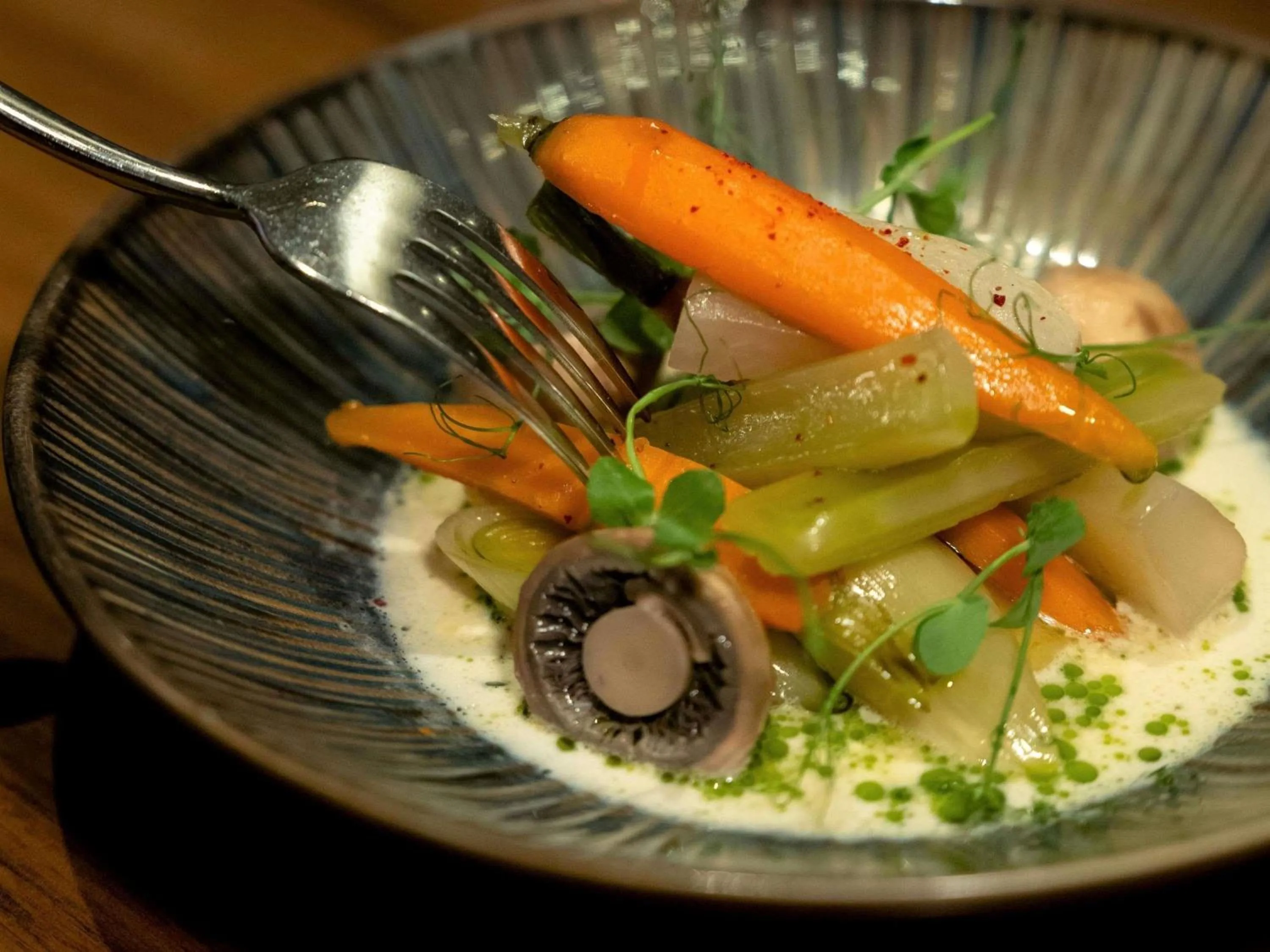 Restaurant/places to eat in Sofitel Paris Arc De Triomphe