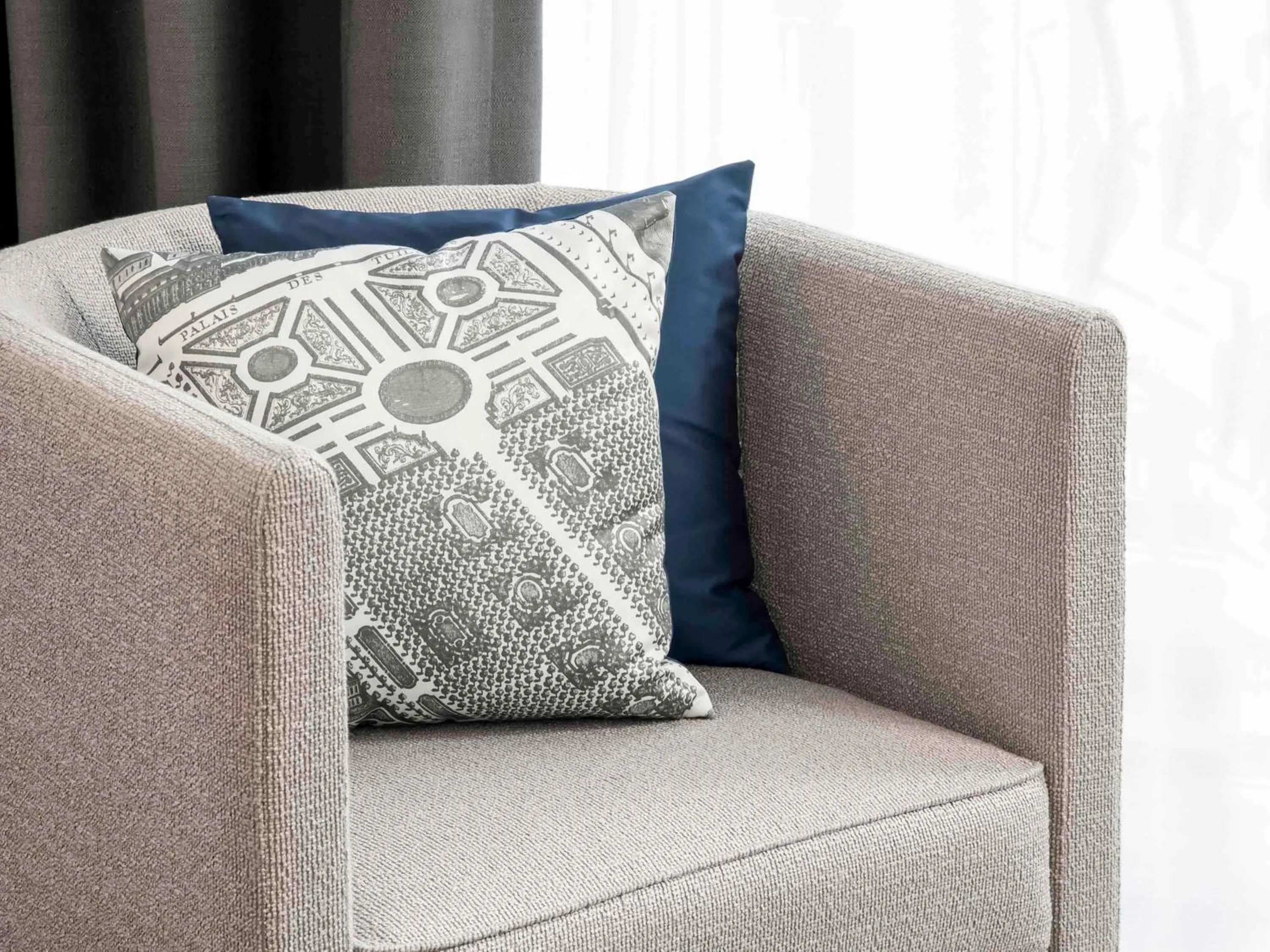 Bedroom in Sofitel Paris Arc De Triomphe