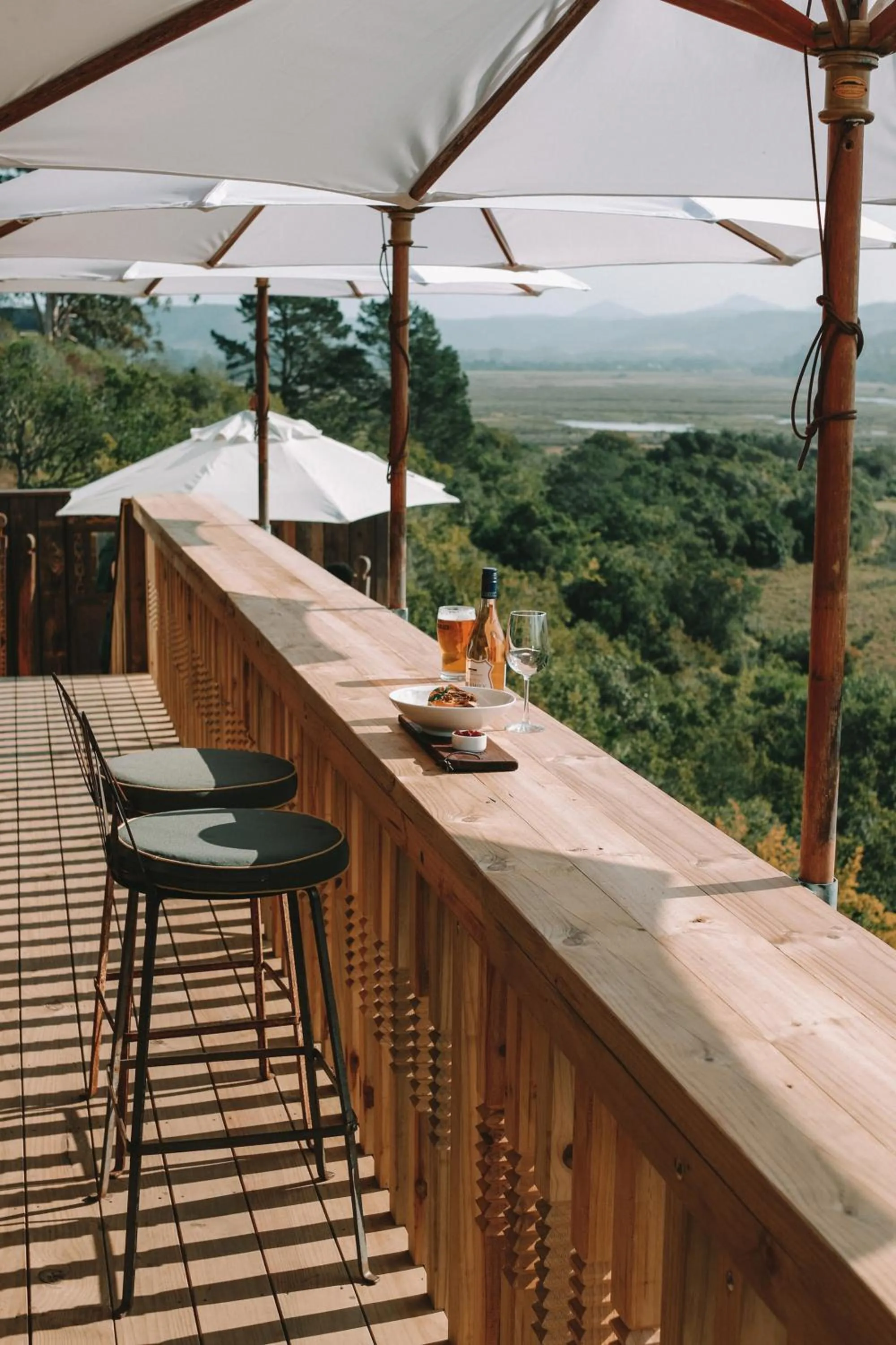 Restaurant/places to eat in Emily Moon River Lodge