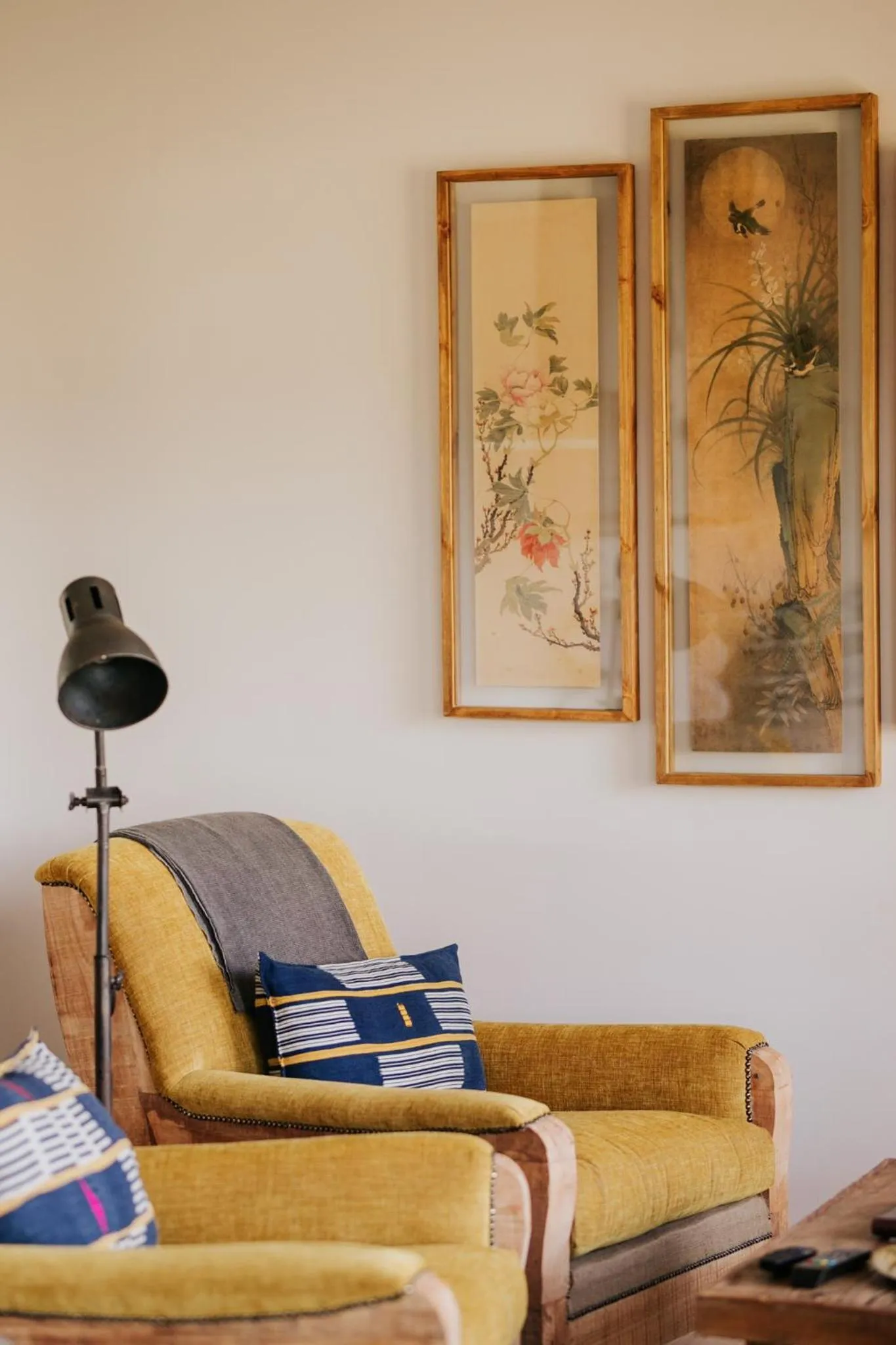 Living room in Emily Moon River Lodge