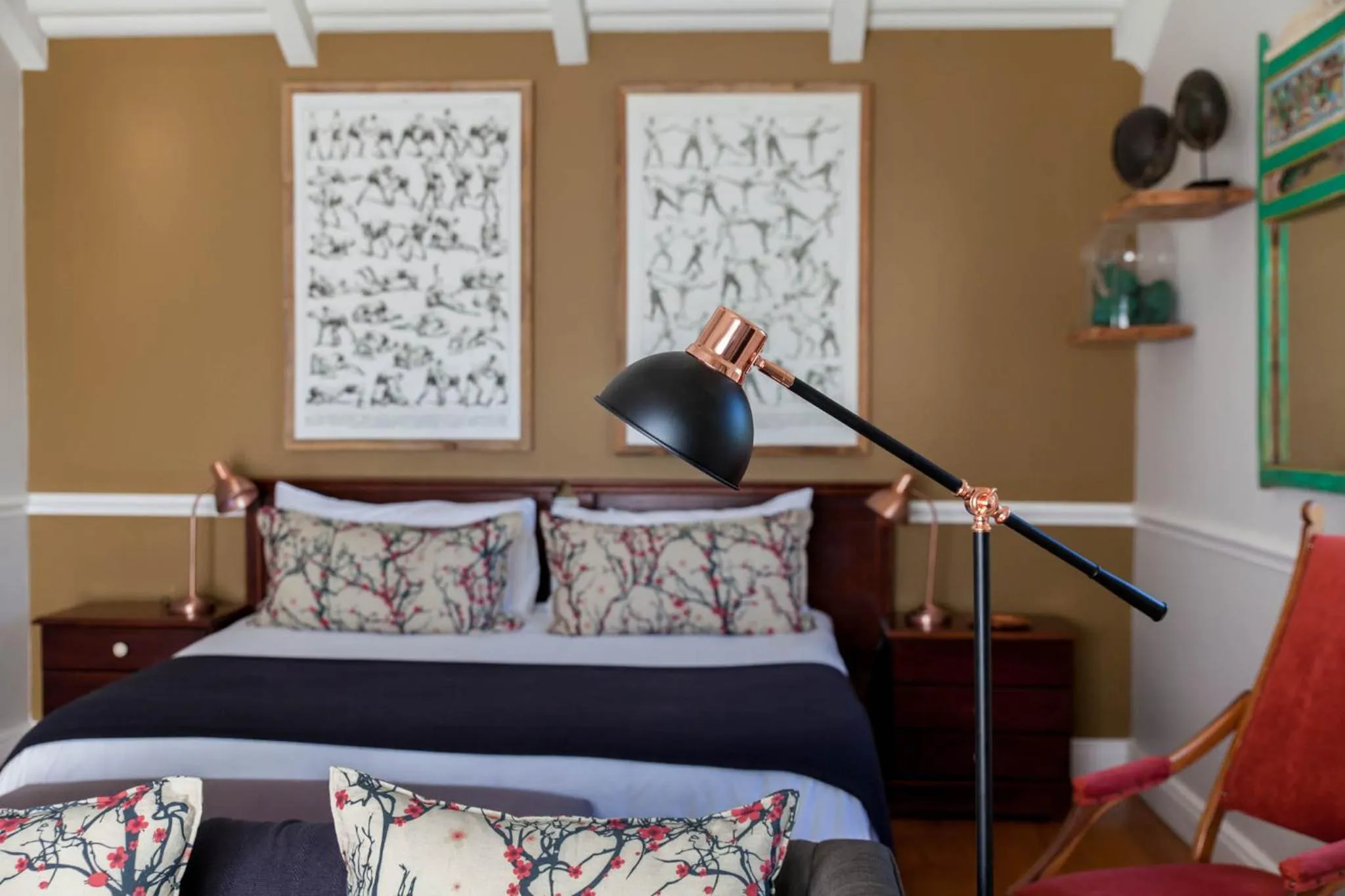 Bed in Emily Moon River Lodge