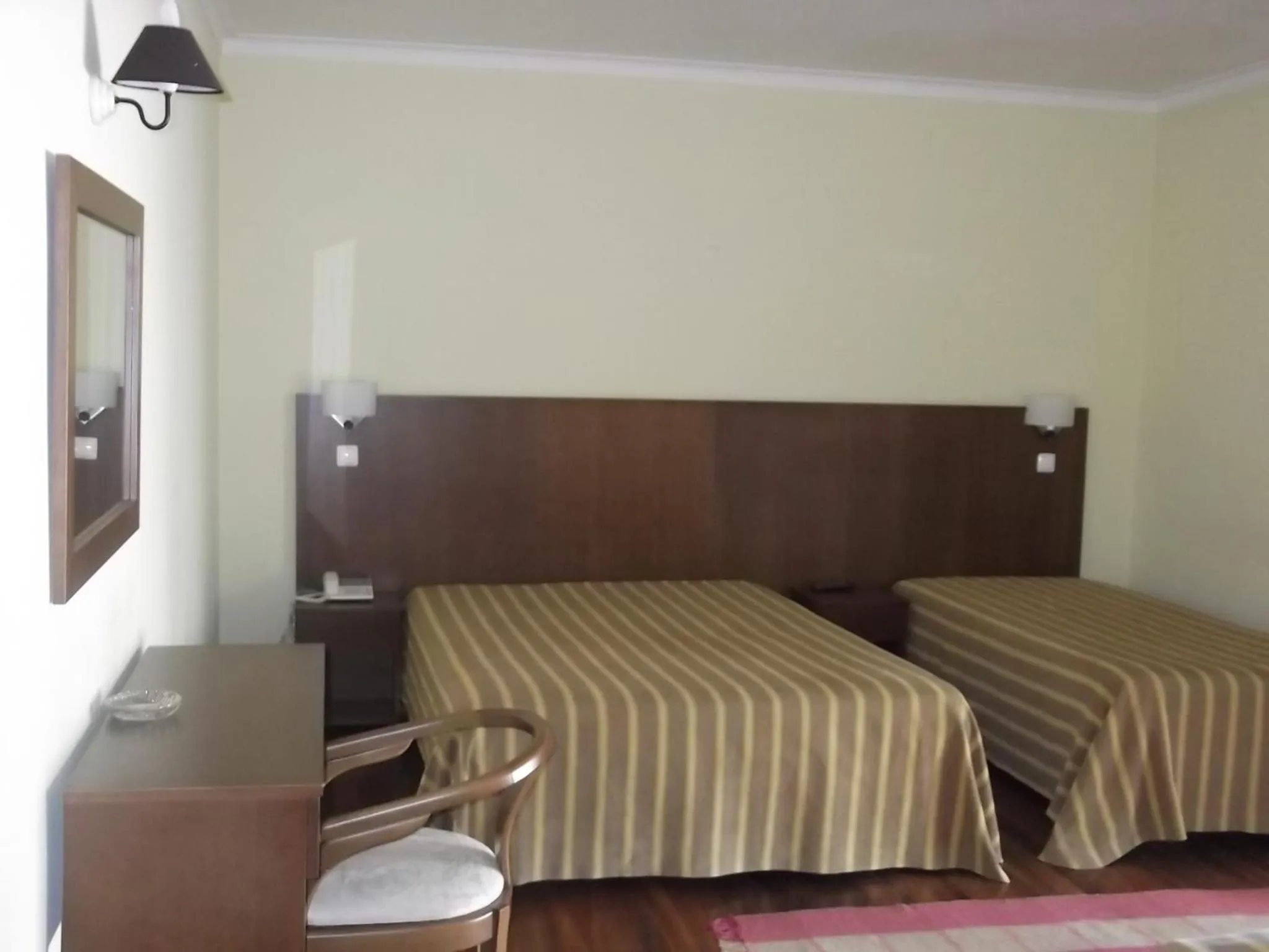 Bedroom, Bed in Hotel Minho Belo