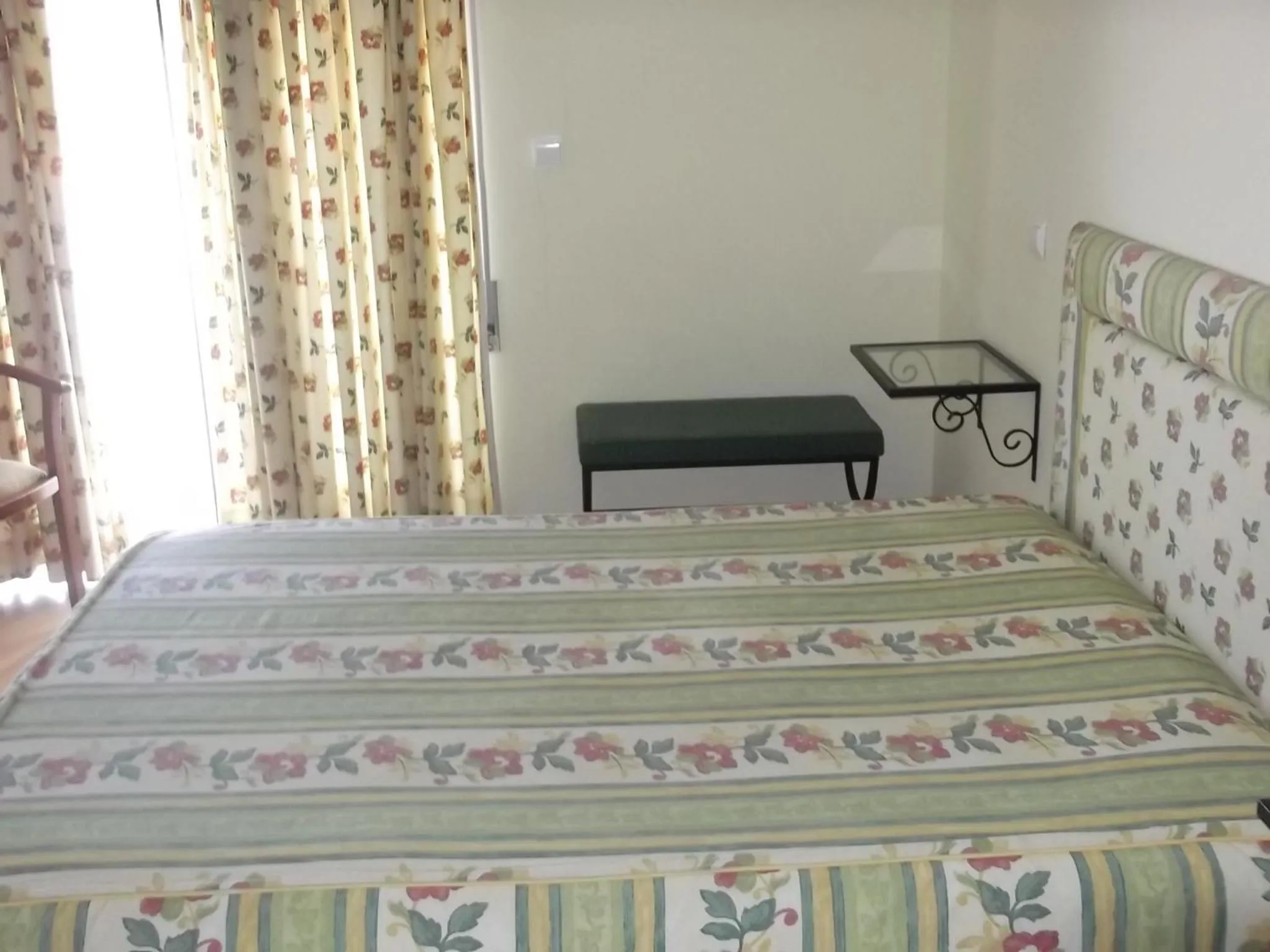 Bedroom, Bed in Hotel Minho Belo