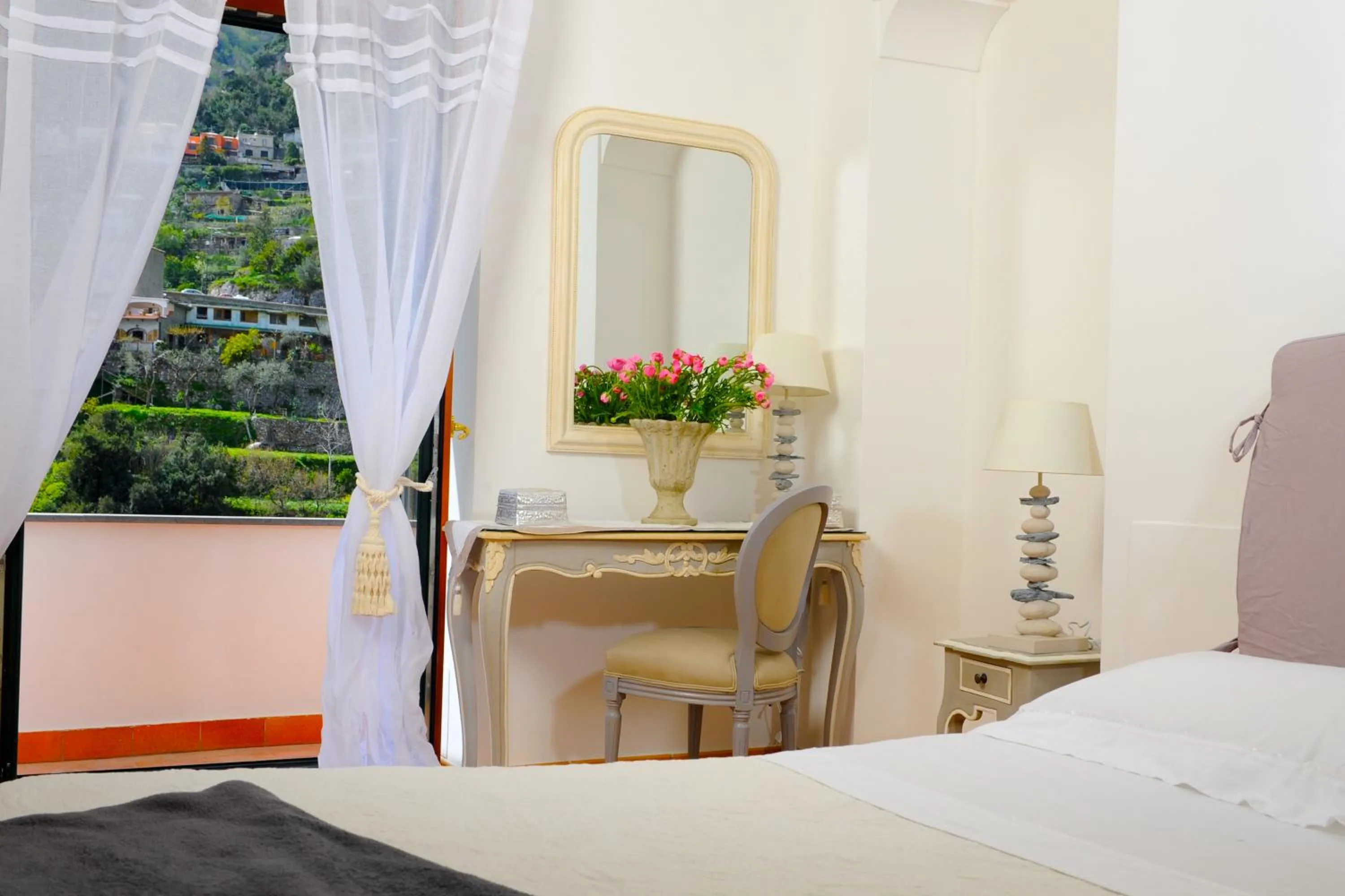 Photo of the whole room, Bed in Maison Liparlati