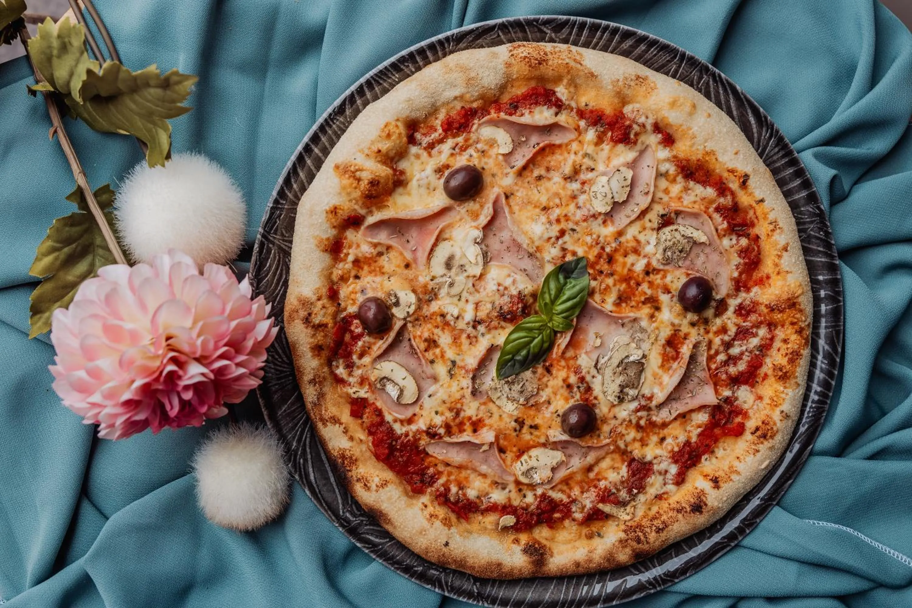 Food in Le Petit Chateau