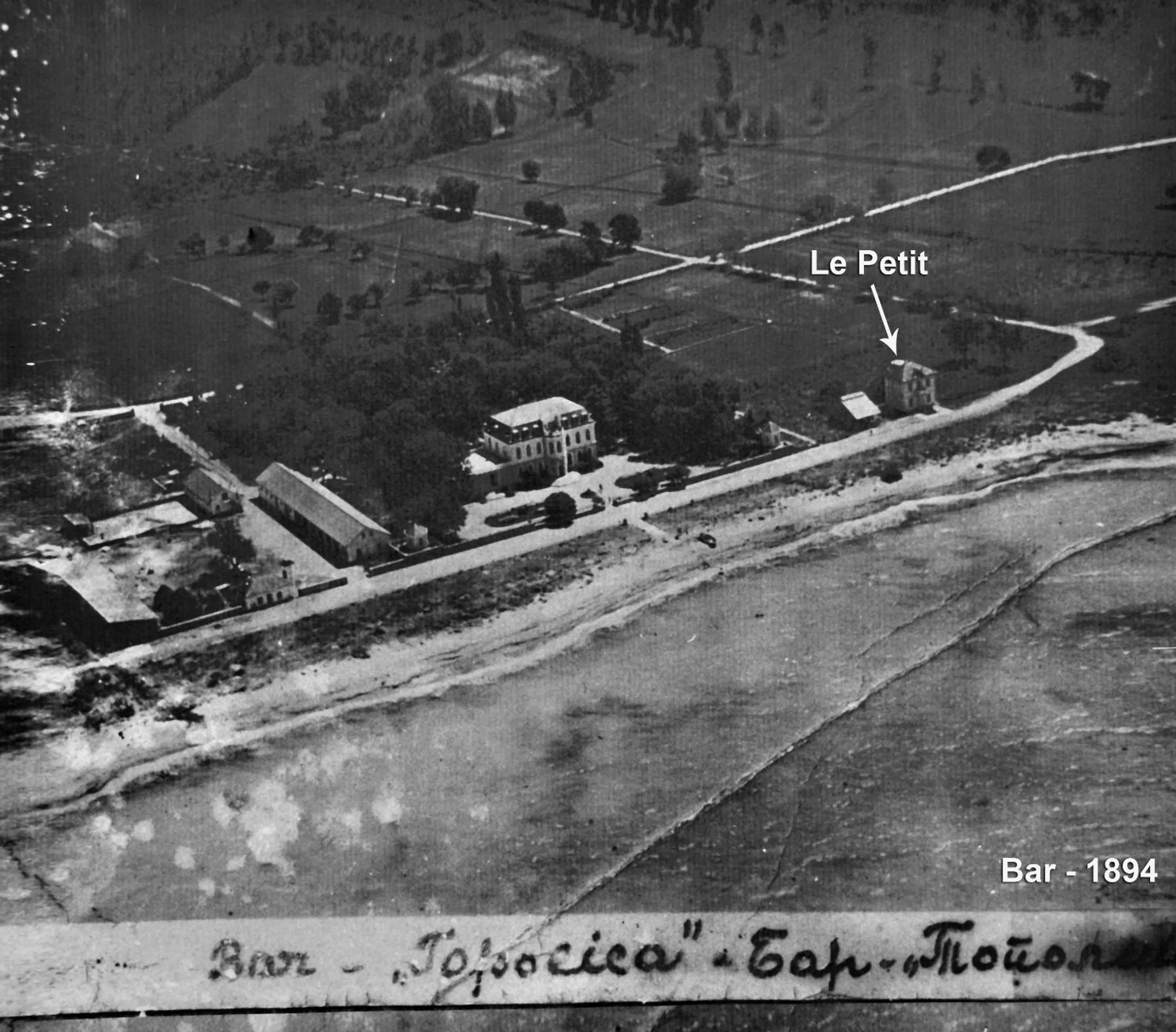 Bird's eye view in Le Petit Chateau