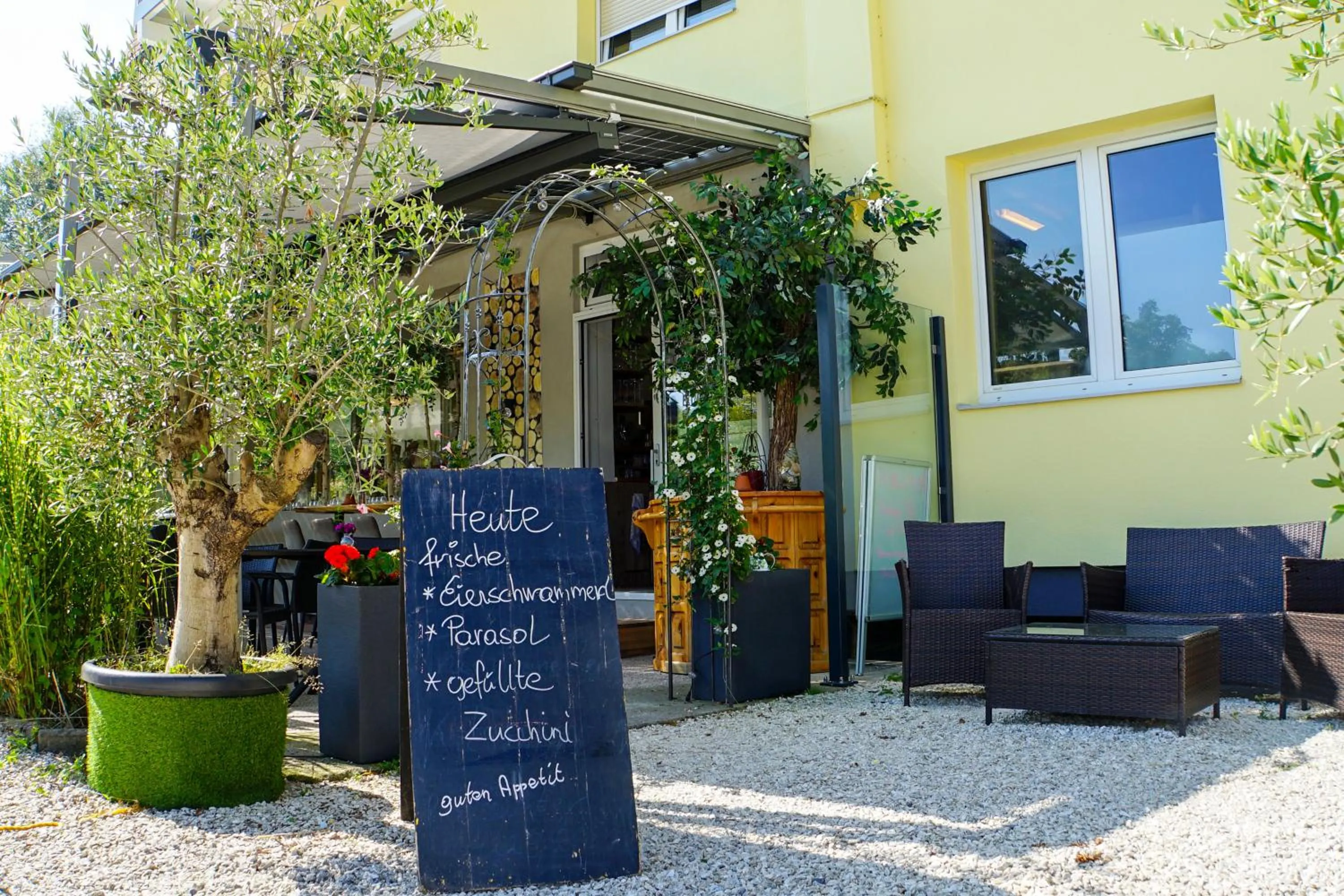 Restaurant/places to eat in Hotel Hudelist