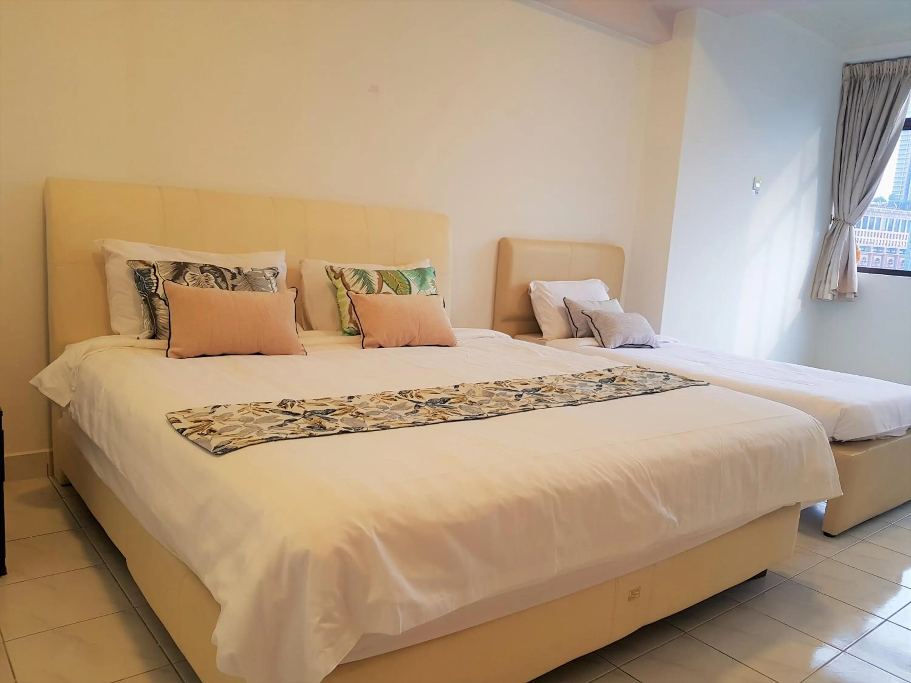 Bed in Bukit Bintang Apartment by Sarah's Lodge @ Fahrenheit88